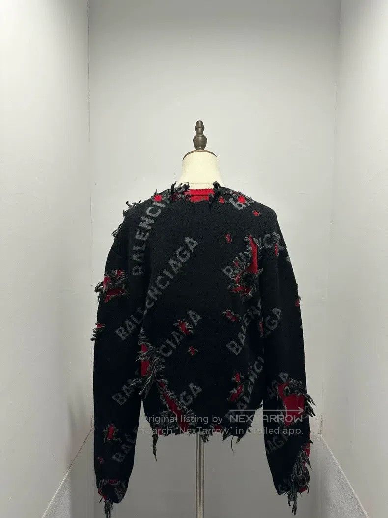 Balenciaga Balenciaga Bulletproof Vest Full Print Destroyed Sweater Size US XS / EU 42 / 0 - 2 Thumbnail