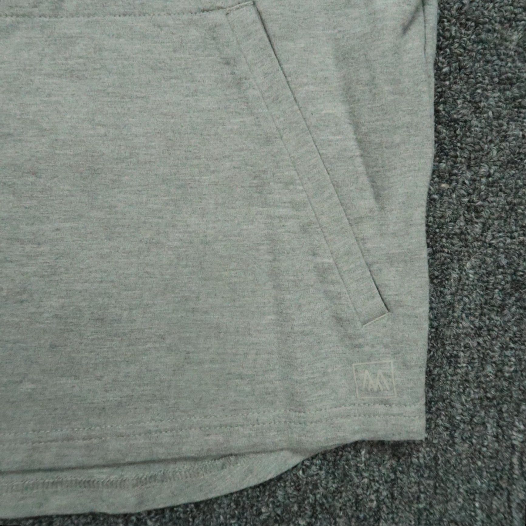 Mizzen+Main Mizzen Main Hoodie Mens Medium Gray Lightweight Hooded Preppy Stretch Hoodie Men M Gray Lightweight Stretch Pullover Hooded Casual Activewear Size US M / EU 48-50 / 2 - 4 Thumbnail