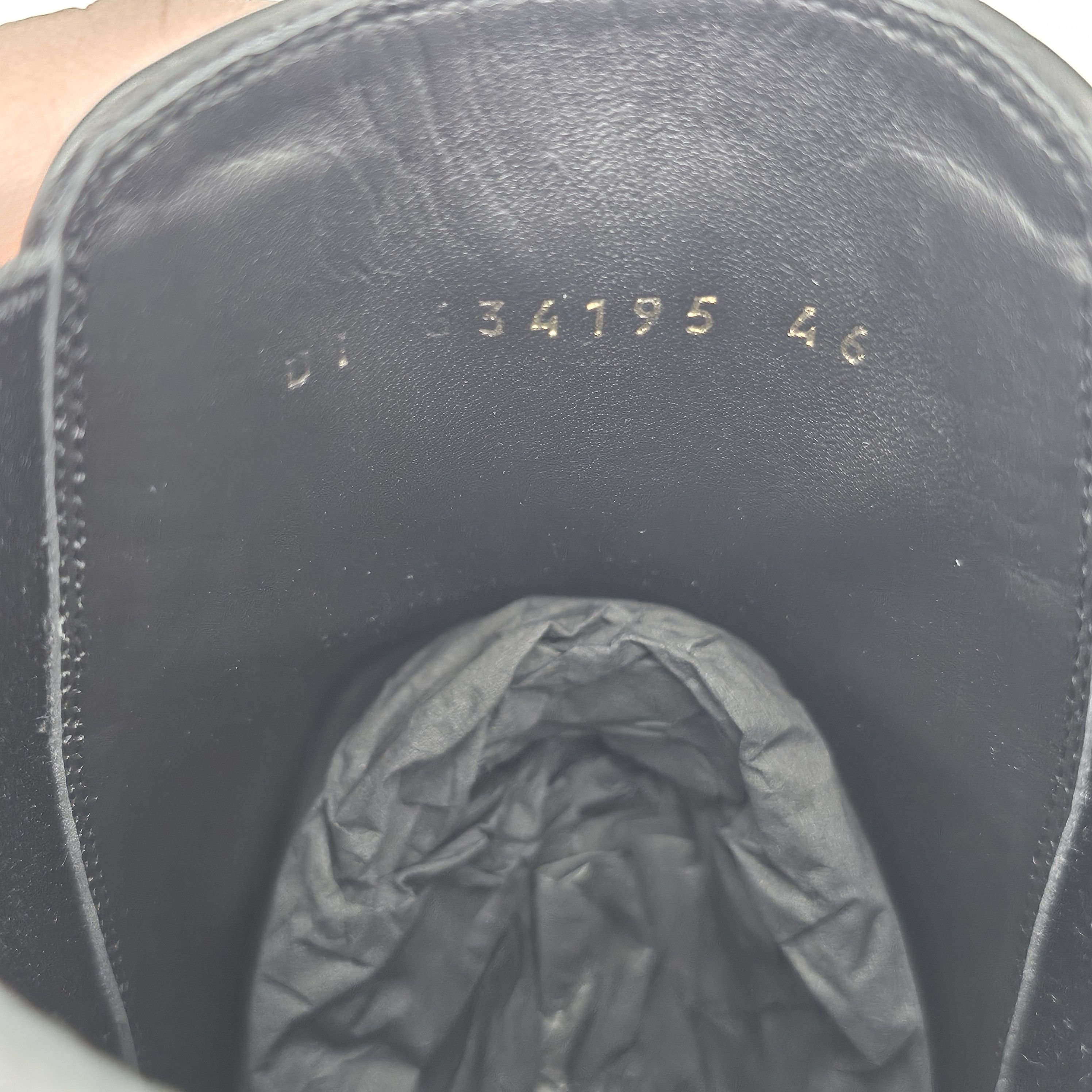 Saint Laurent Paris Saint Laurent Wyatt 30 Chelsea Boots Leather Black U.S 9 Size US 9 / EU 42 - 3 Thumbnail