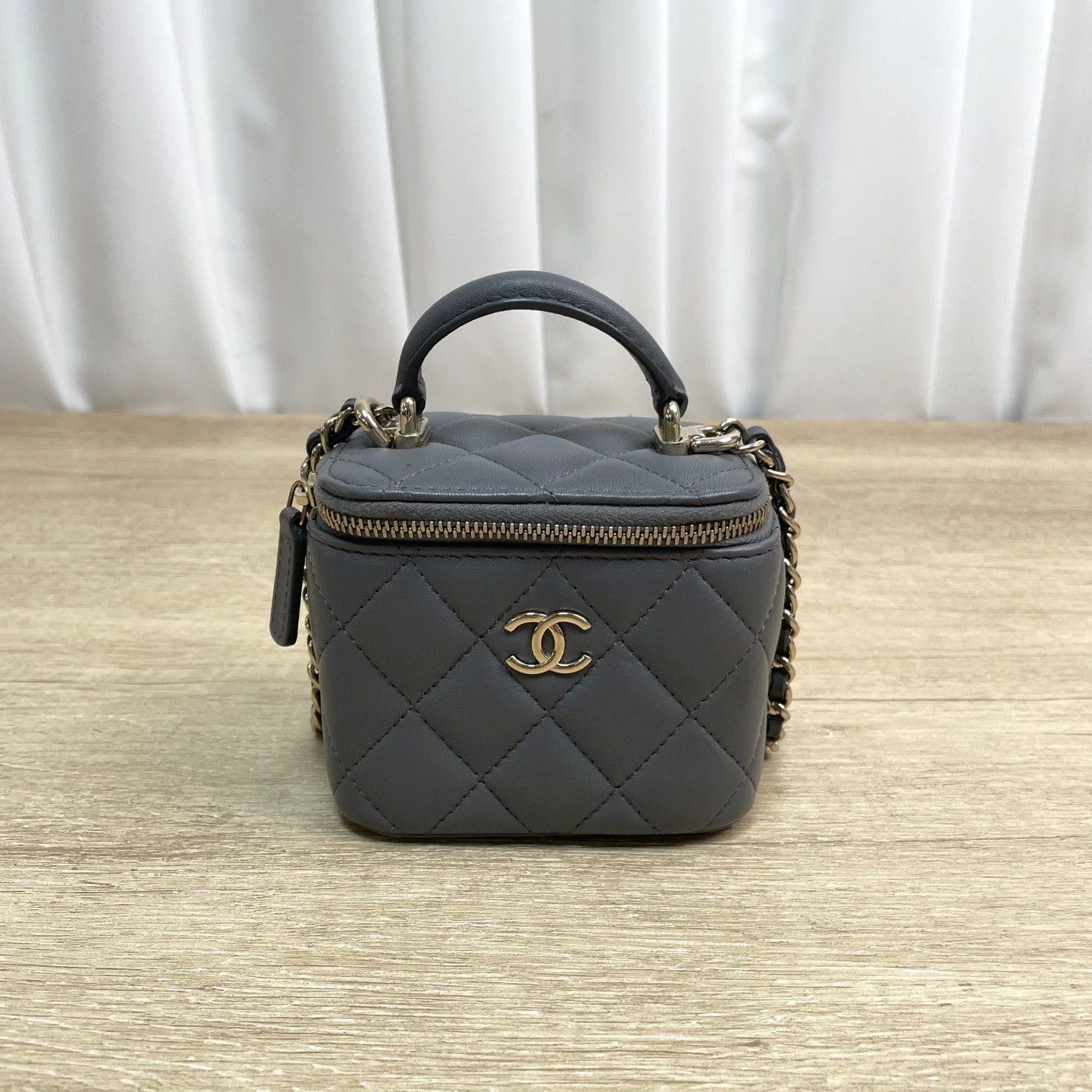 Chanel Pre-loved Bag Very good condition Size ONE SIZE - 1 Thumbnail