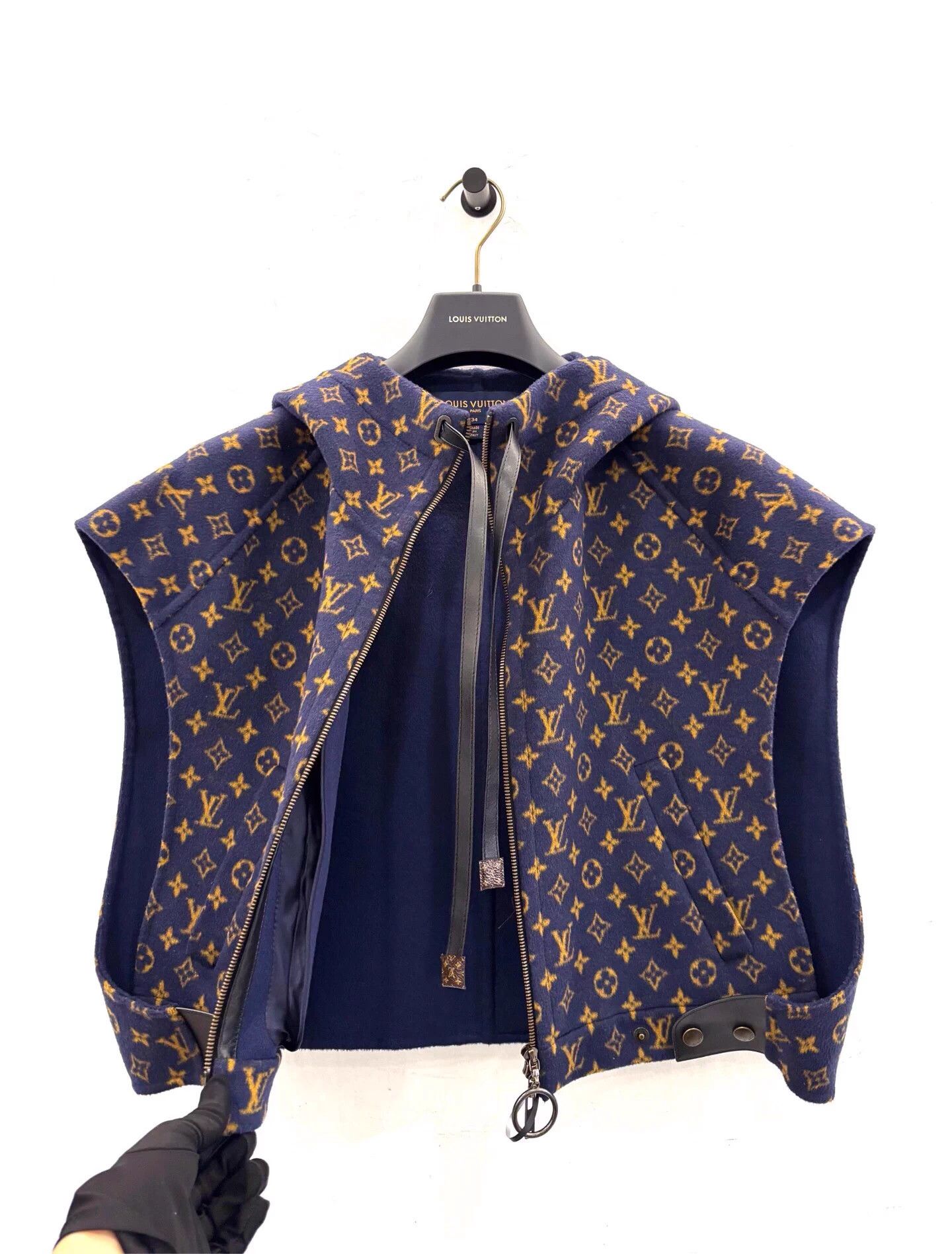 Louis Vuitton LV yellow monogram navy wool sleeveless vest 34 Size XS / US 0-2 / IT 36-38 - 4 Thumbnail