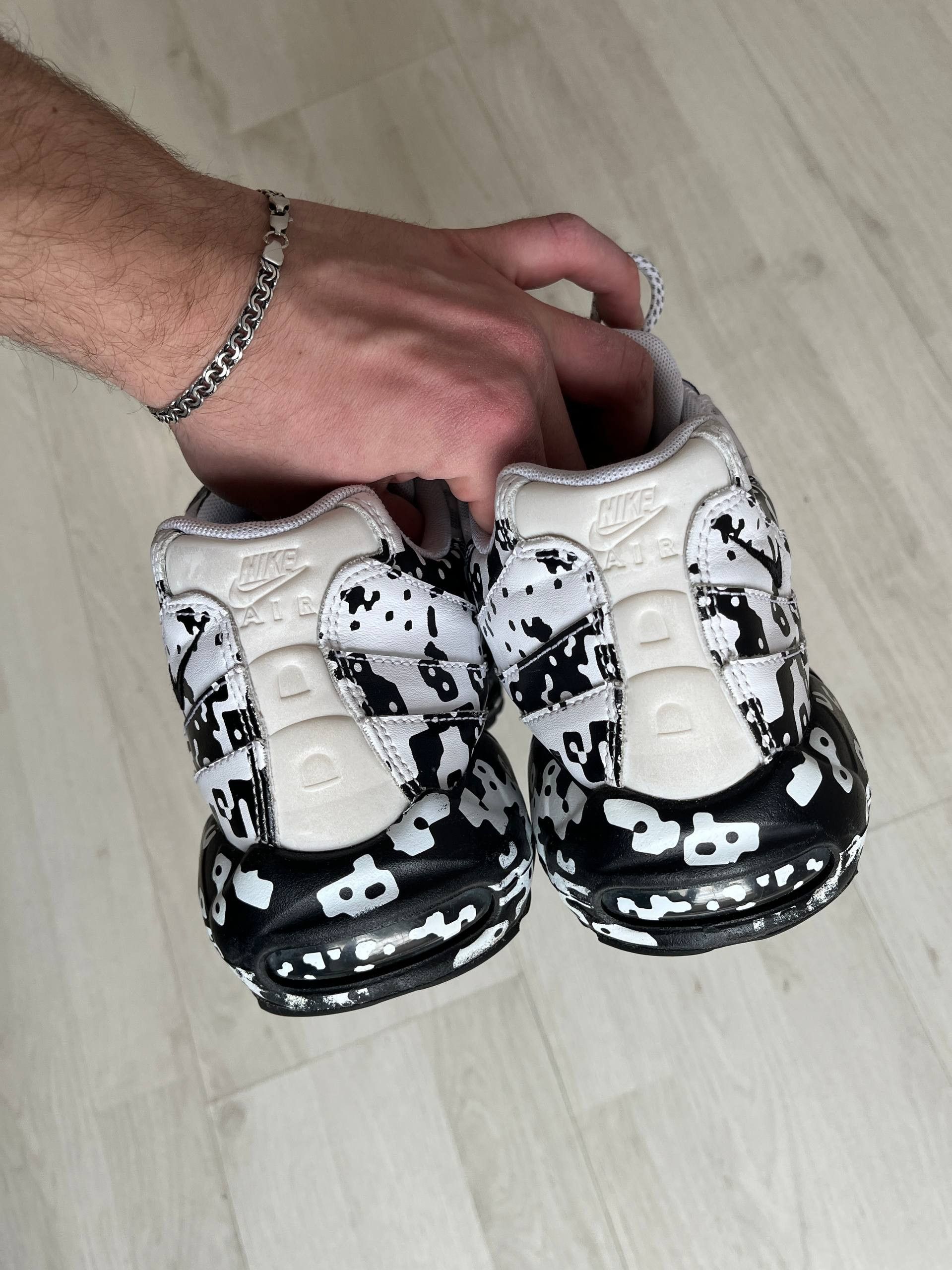Cav Empt × Nike Nike Air Max 95 Cav empt Digi Camo Black White Size US 10.5 / EU 43-44 - 9 Thumbnail