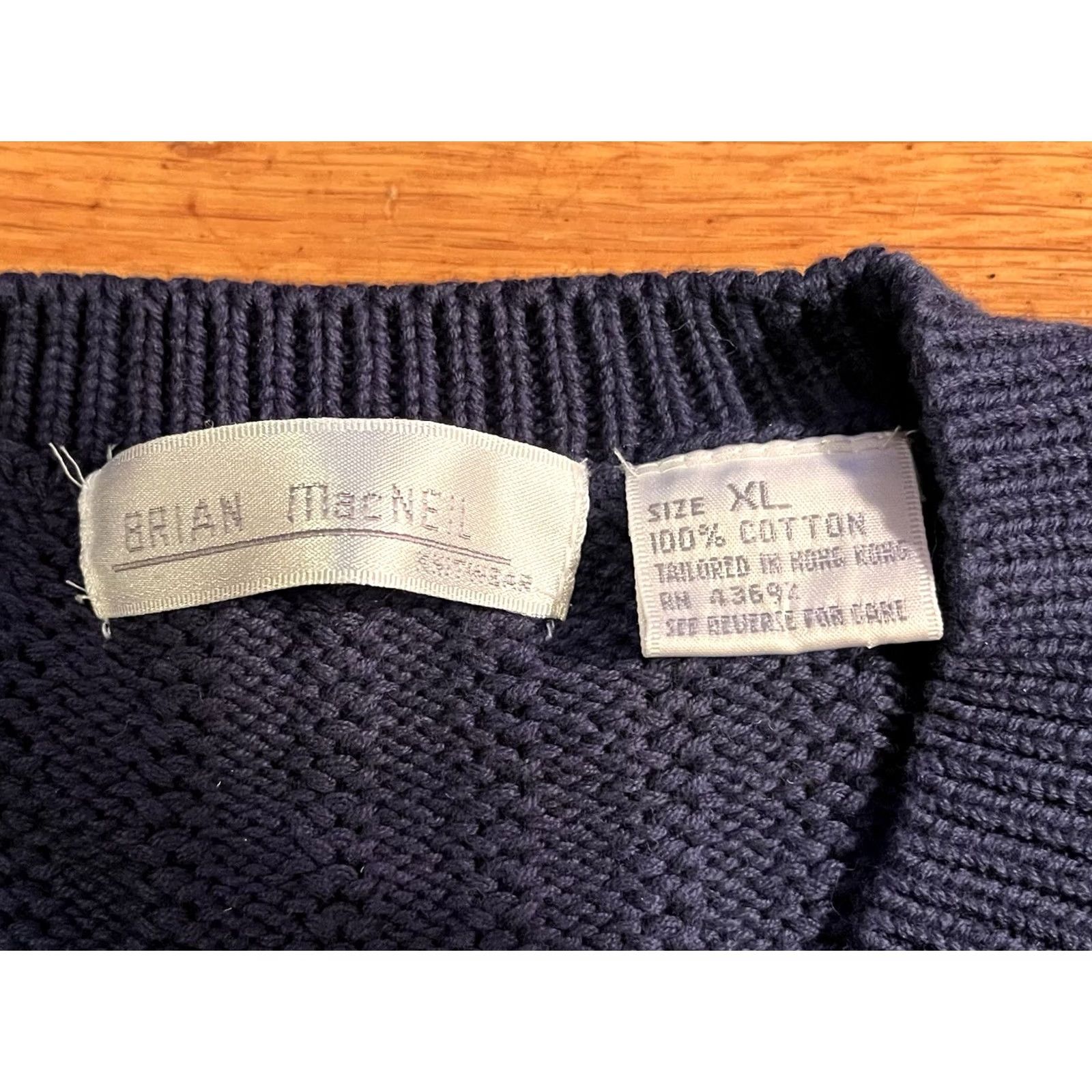 Vintage VINTAGE Brian MacNeil Sweater Vest Men’s XL Blue Ribbed Sleeve? (Note: This line seems incomplete and includes a question mark.) Size US XL / EU 56 / 4 - 5 Thumbnail