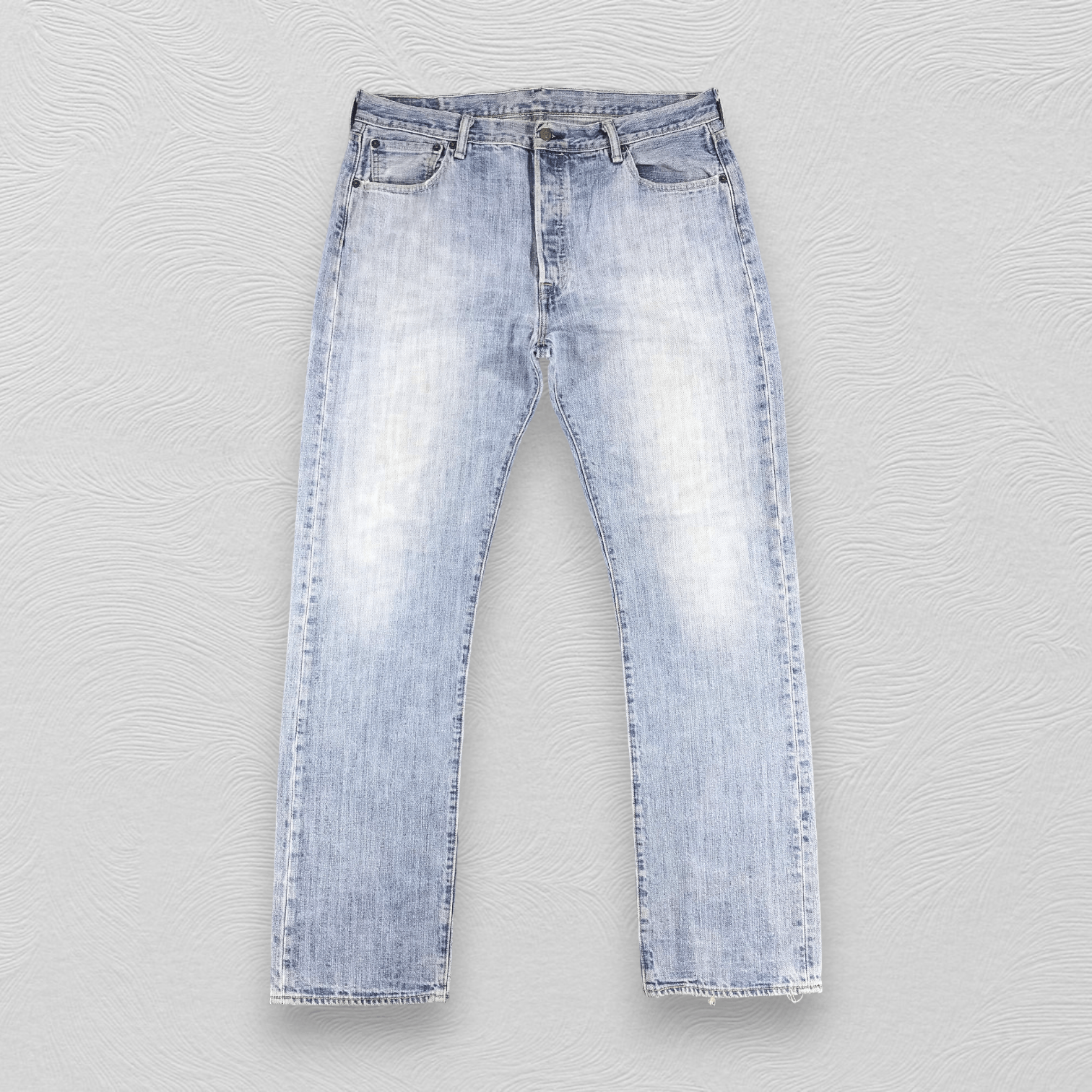 Levi's Vintage Levi's 501 Jeans Medium Wash Denim KJ322 Size US 36 / EU 52 - 1 Thumbnail