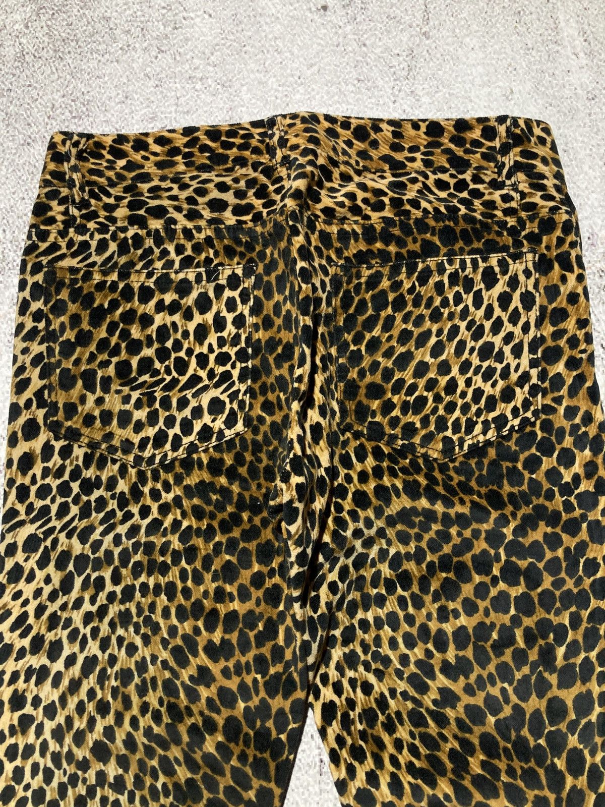 Japanese Brand 2000s Loaf Leopard Motif Waxed Slim Fit Pants Lgb Style Size US 28 / EU 44 - 12 Thumbnail