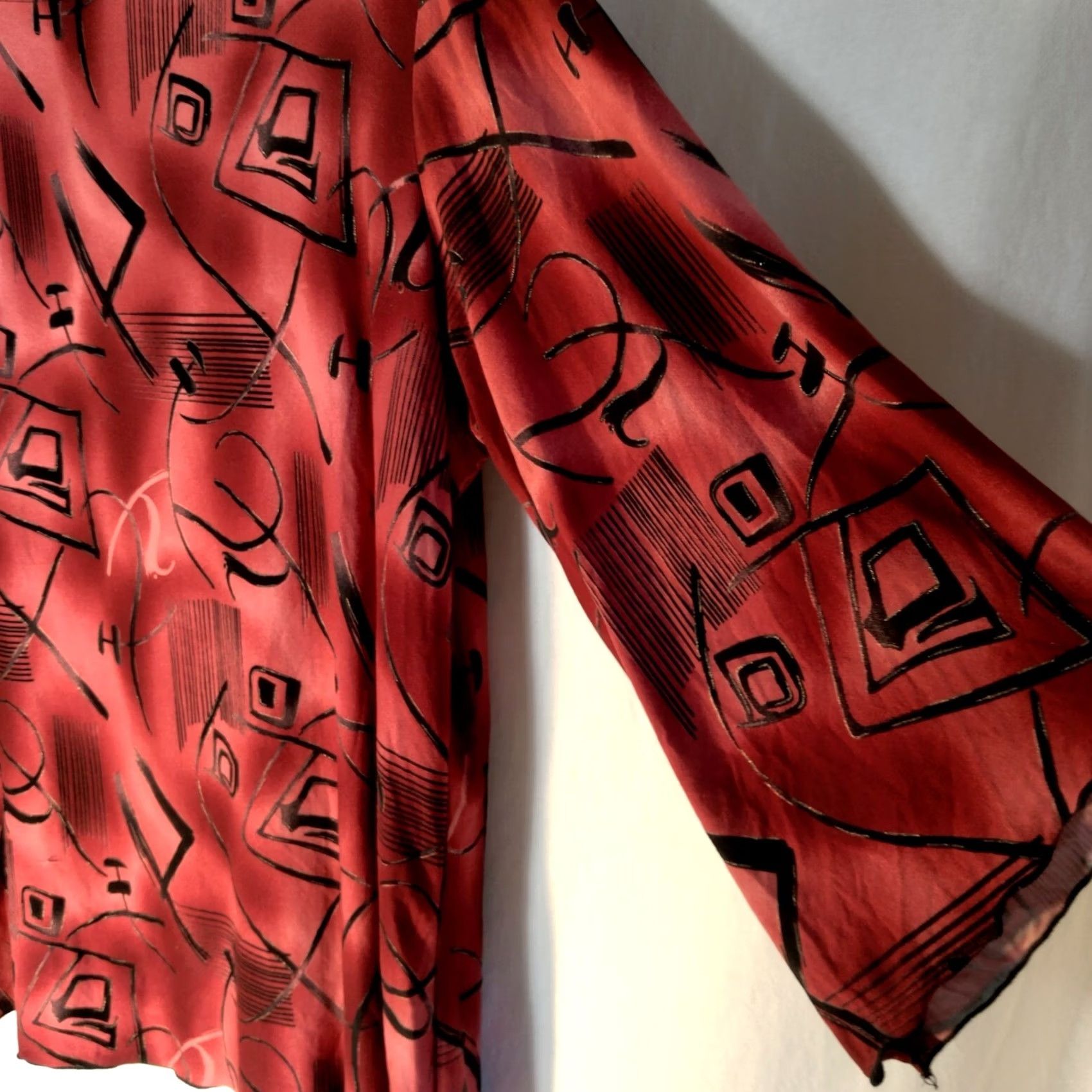 4SDESIGNS MKM Designs Shirt Plus Size 2XL Tunic Red Flutter Sleeve Abstract Gold Flaws Vintage Women Mens? Size XXL / US 16-18 / IT 52-54 - 7 Thumbnail