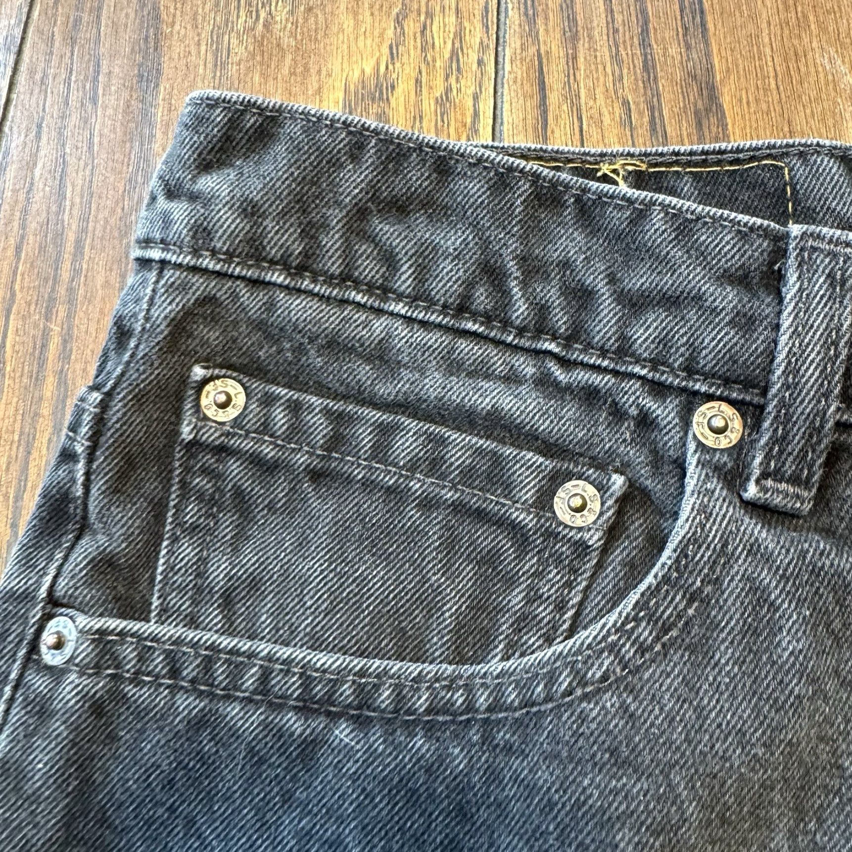 Levi's VINTAGE Levi's 550 Jeans Men 34x31 Black Relaxed Tapered 90s USA Logo 5-Pocket Denim Jeans Mens Size US 34 / EU 50 - 4 Thumbnail