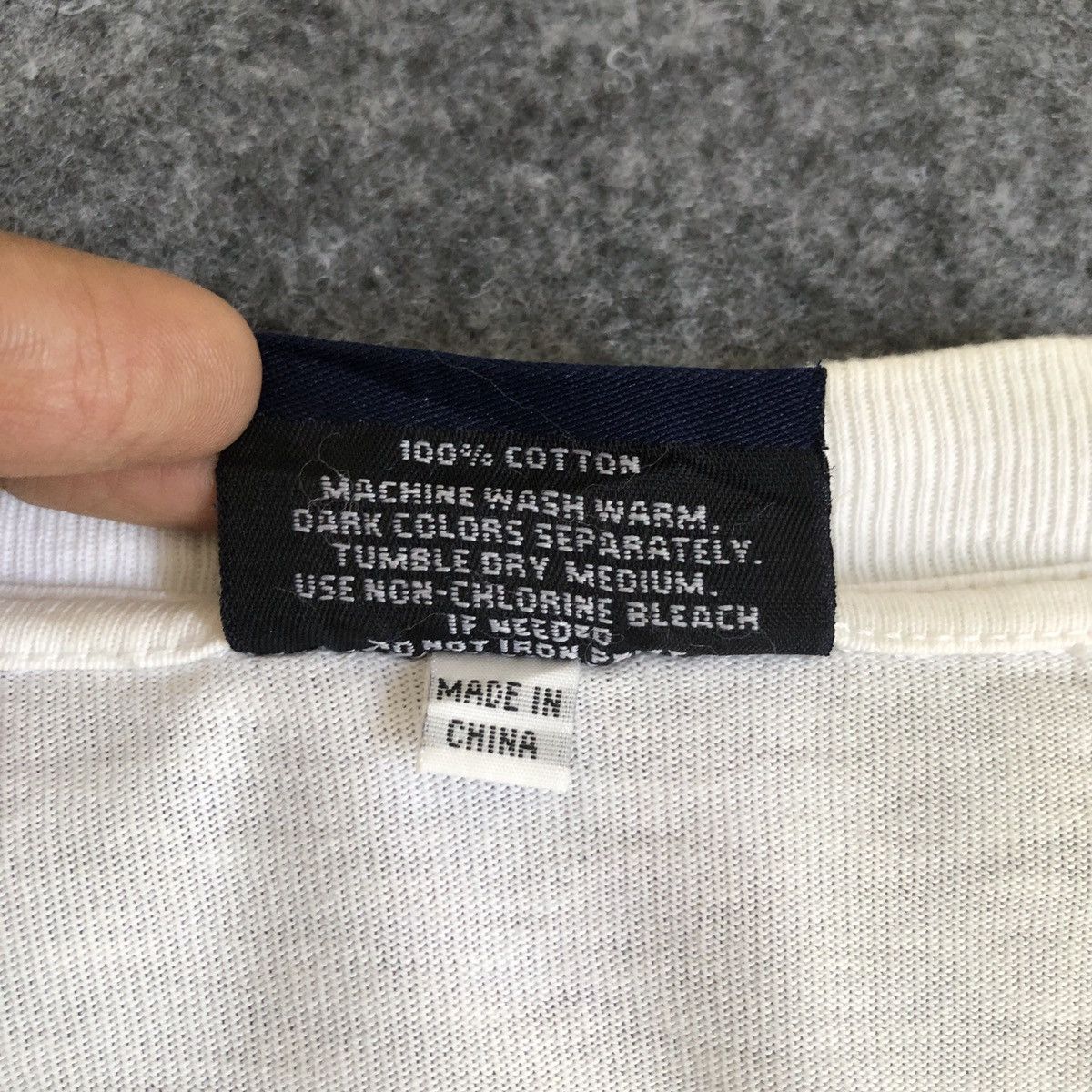 Vintage Vintage Enyce T-Shirt Size US L / EU 52-54 / 3 - 8 Thumbnail