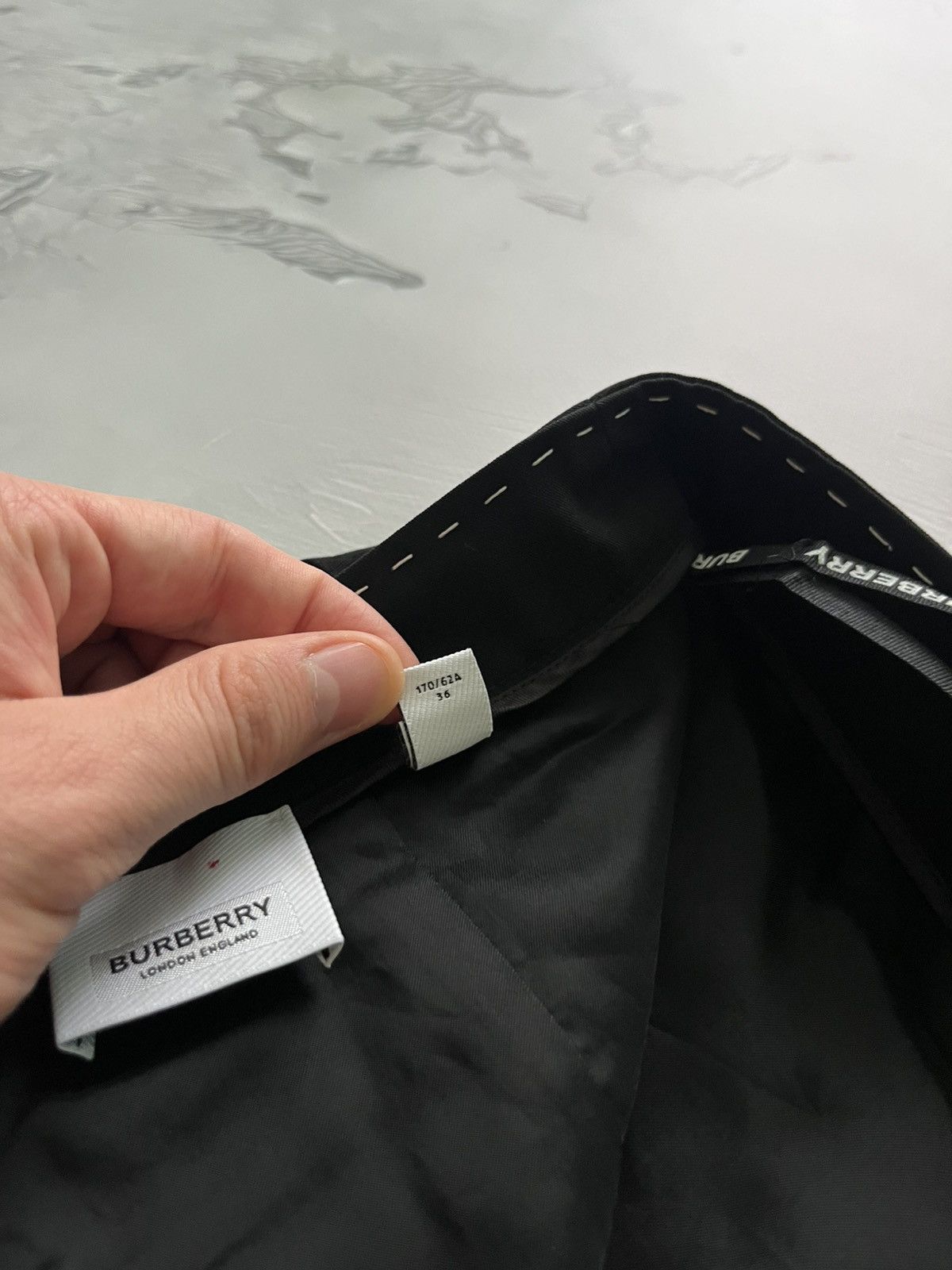 Burberry Burberry London England Luxury Black Skirt Size 26" / US 2 / IT 38 - 10 Thumbnail