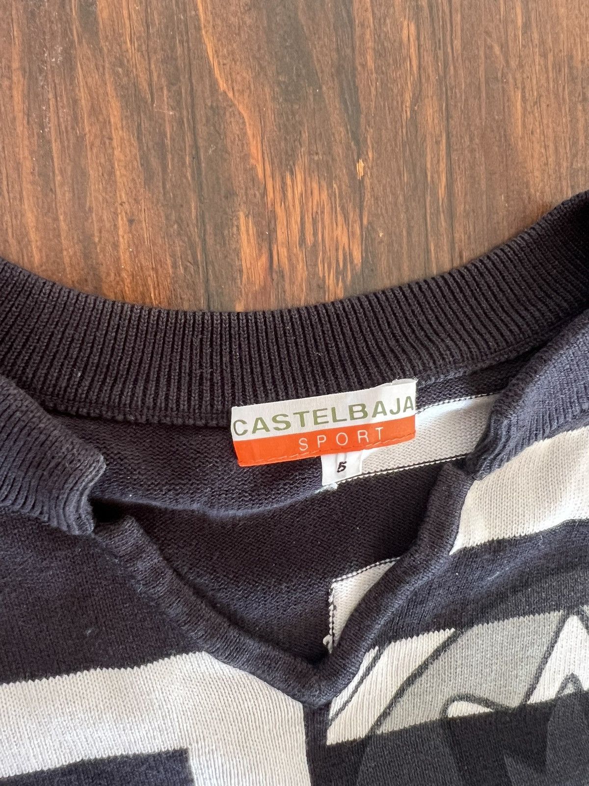 Jean Charles De Castelbajac Castelbajac “Paris” v-neck sweater Size US M / EU 48-50 / 2 - 2 Thumbnail