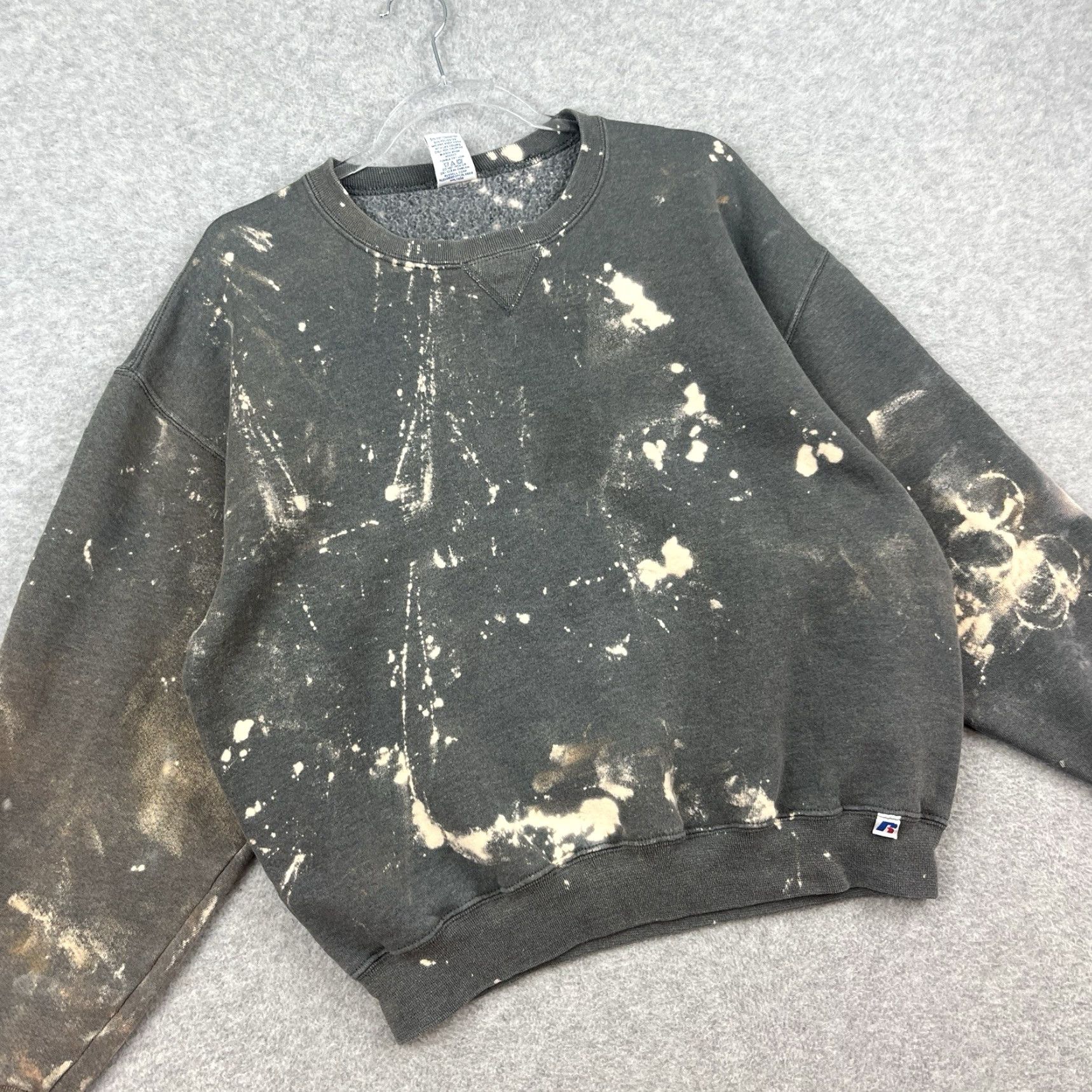 Russell Athletic VINTAGE Russell Athletic Sweatshirt Crewneck L Men Gray Graphic Print Distressed Bleach Dye Retro Streetwear 90s Champion Reverse Weave Size US L / EU 52-54 / 3 - 2 Thumbnail