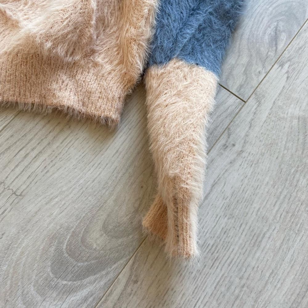 Designer Stylish Striped Fuzzy Sweater - Perfect for Winter Size S / US 4 / IT 40 - 3 Thumbnail