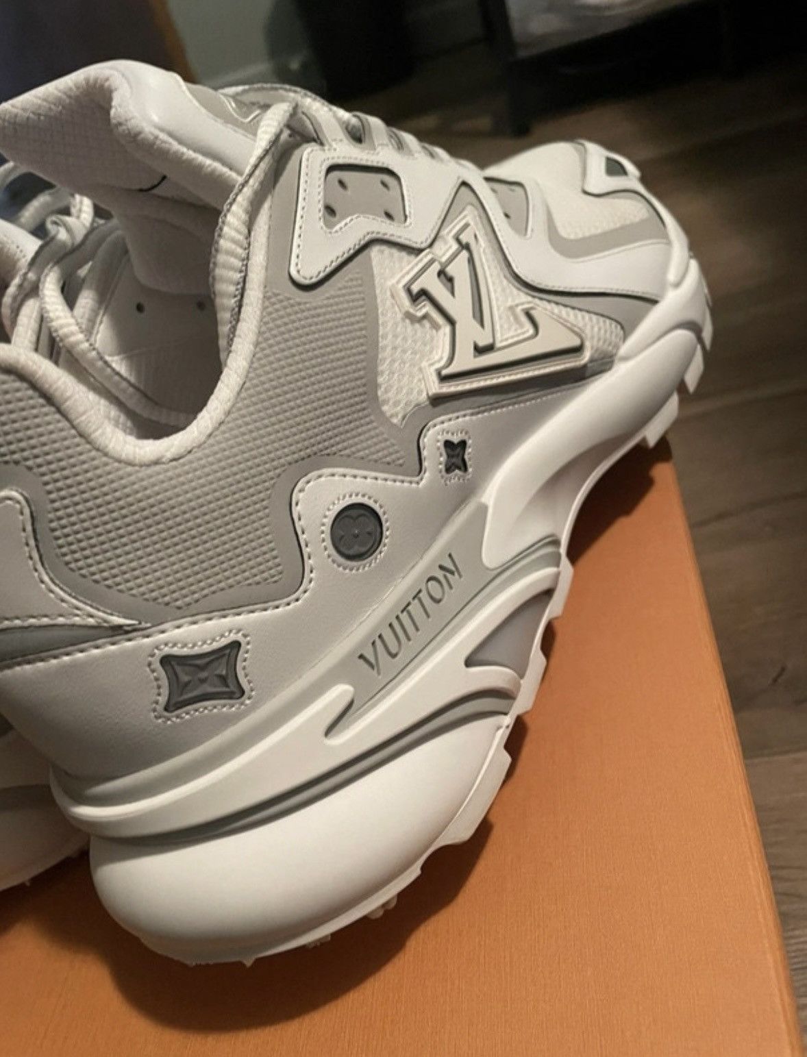 Louis Vuitton Louis Vuitton Tactic Runner White Size US 11 / EU 44 - 5 Thumbnail