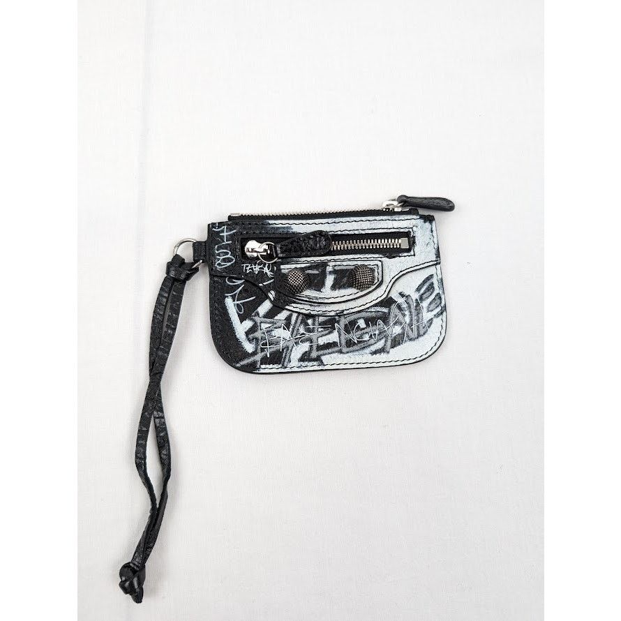 Balenciaga o1rshd1 Size: OS / Grafitti Zip Pouch in Multicolor Size ONE SIZE - 3 Thumbnail