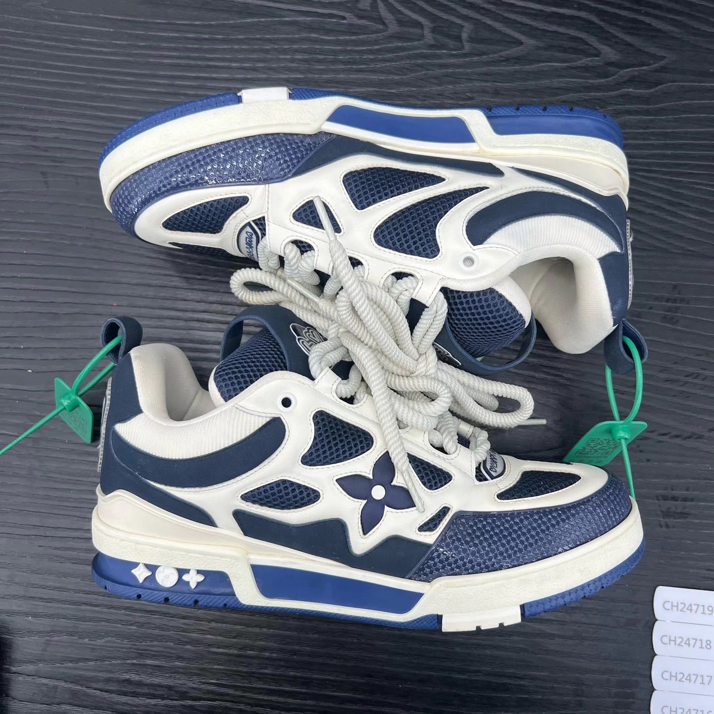 Louis Vuitton LV Skate Blue/White US8.5/42.5 New Original Box Size US 8.5 / EU 41-42 - 2 Thumbnail