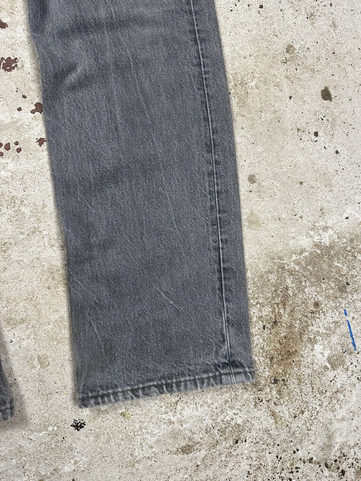 Levi's Vintage 1995 Levi’s 501 Gray Denim Pants Jeans made in USA Size US 33 - 4 Thumbnail