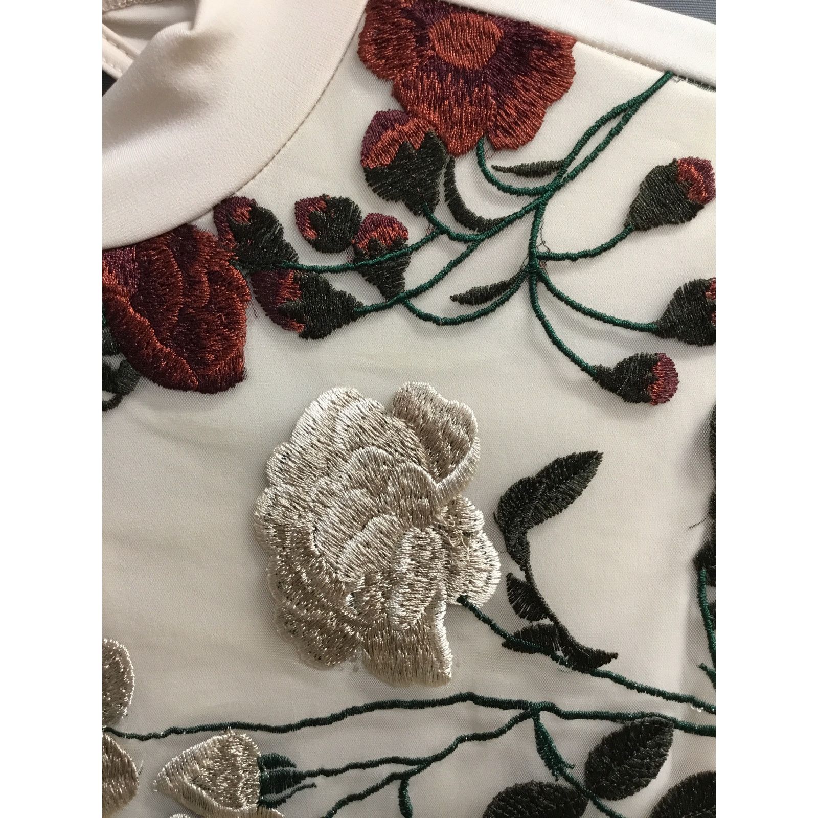 The Unbranded Brand K.Jen Dress Women's Large White Floral Embroidered Backless Size L / US 10 / IT 46 - 3 Thumbnail
