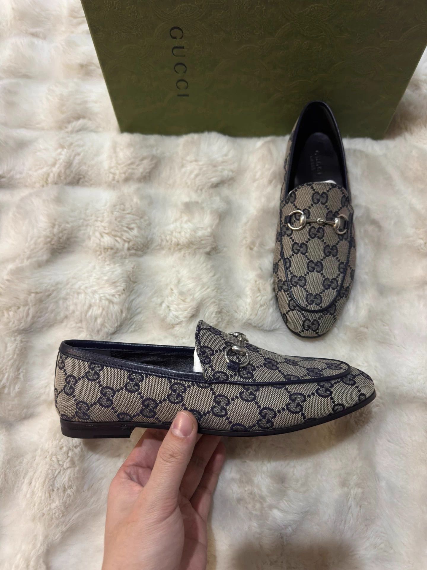 Gucci Gucci Women's New All Over Print Loafers 36.5 EU Size US 6.5 / IT 36.5 - 1 Thumbnail