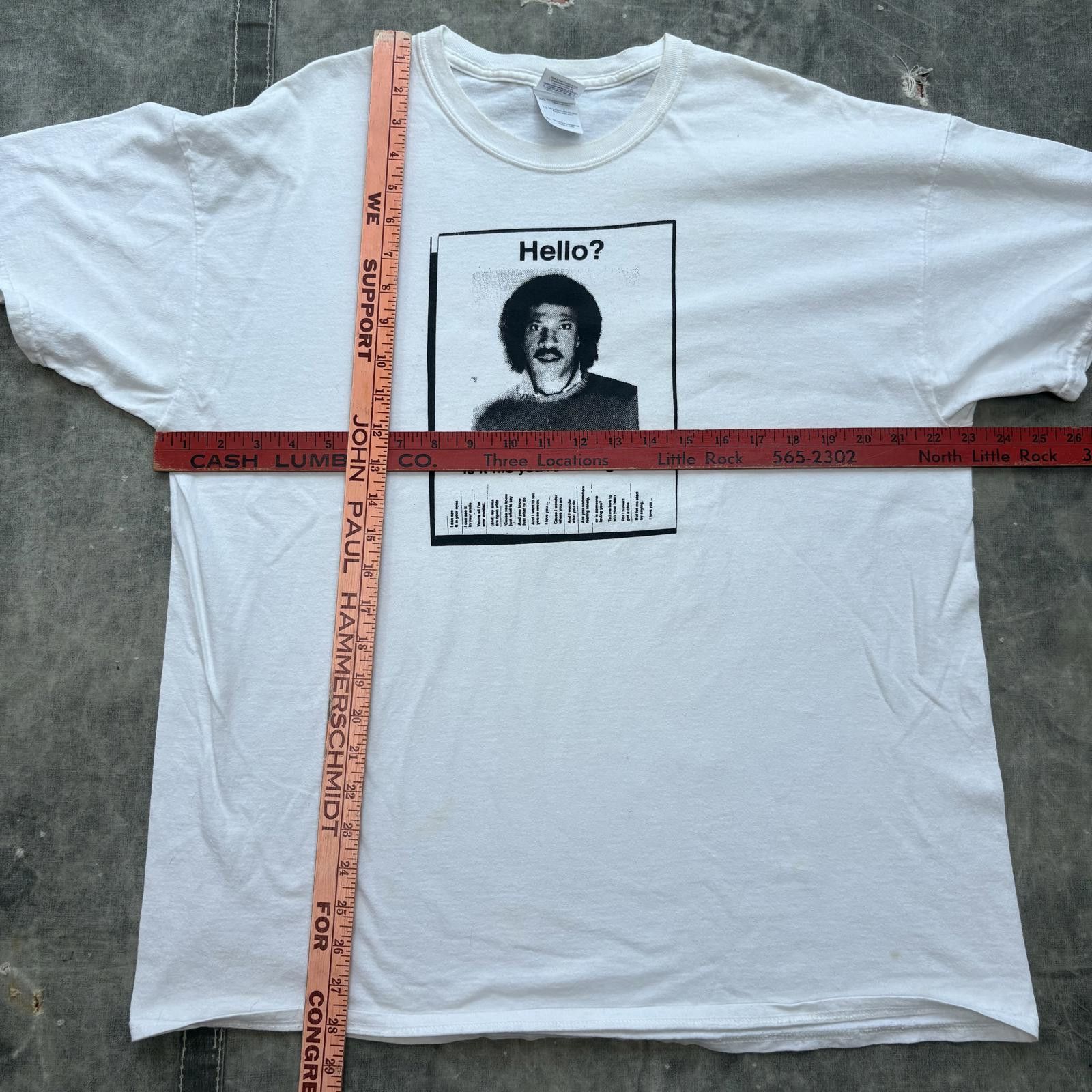Band Tees Vintage Y2K Rare Lionel Richie Hello Song Music Shirt Size US XL / EU 56 / 4 - 4 Thumbnail