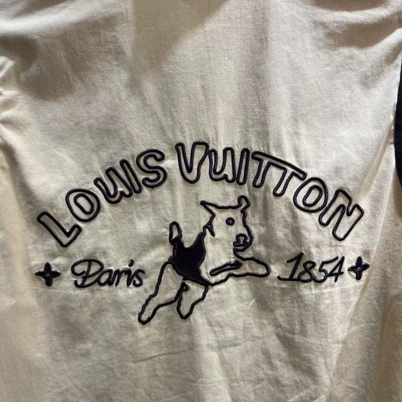 Louis Vuitton Louis Vuitton Tyler Co-Branded V-Neck Printed Logo Short S Size US M / EU 48-50 / 2 - 4 Thumbnail