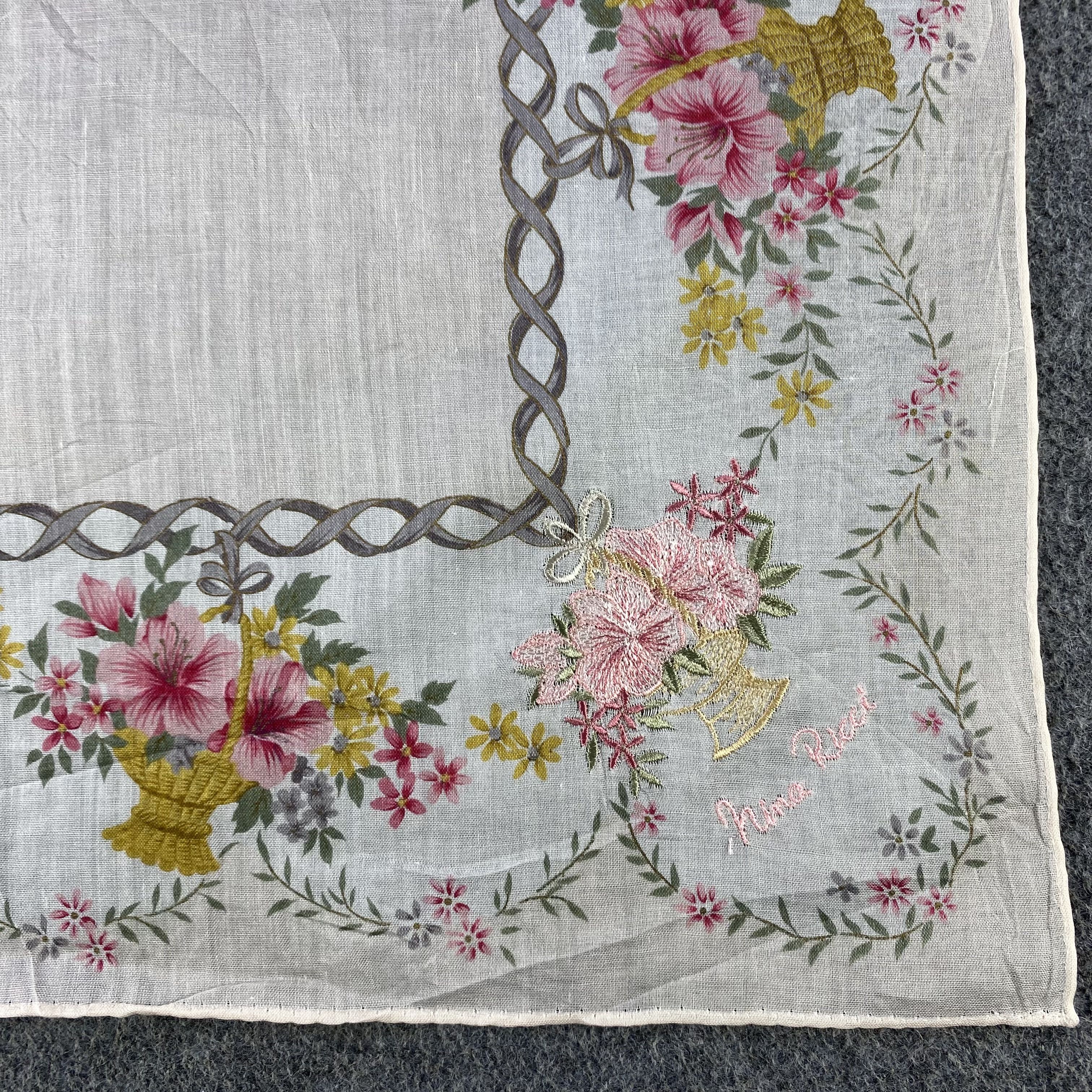 Nina Ricci × Vintage Nina Ricci Handkerchief/Neckerchief/Bandana HC904 Size ONE SIZE - 3 Thumbnail