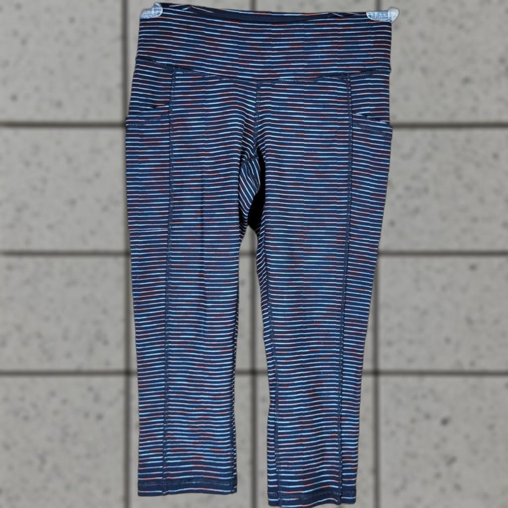 Vintage Lucy Womens Striped Capri Leggings Size S Activewear Size 28" / US 6 / IT 42 - 1 Thumbnail