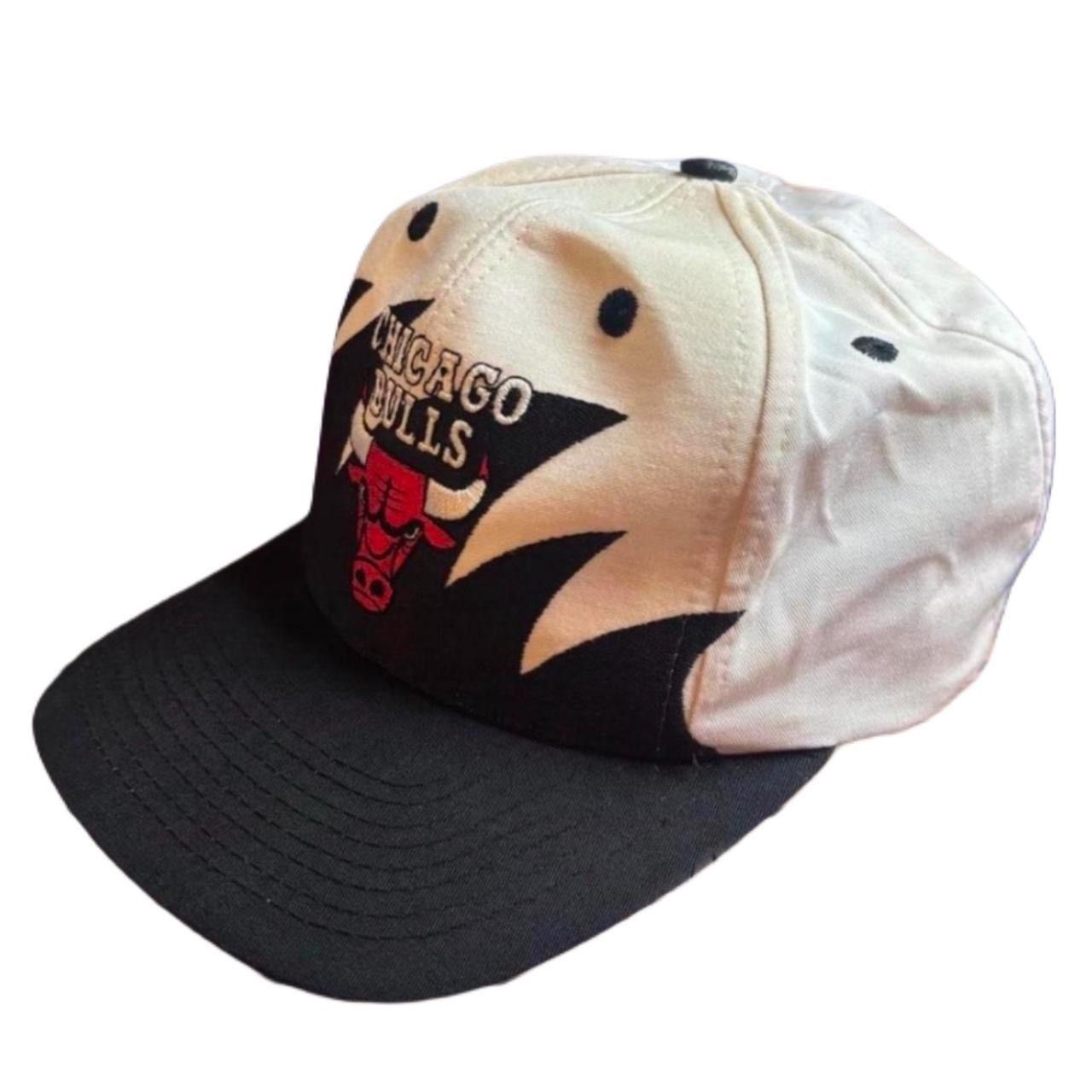 NBA 90s Vintage Sharktooth Chicago Bulls Snapback Size ONE SIZE - 2 Thumbnail