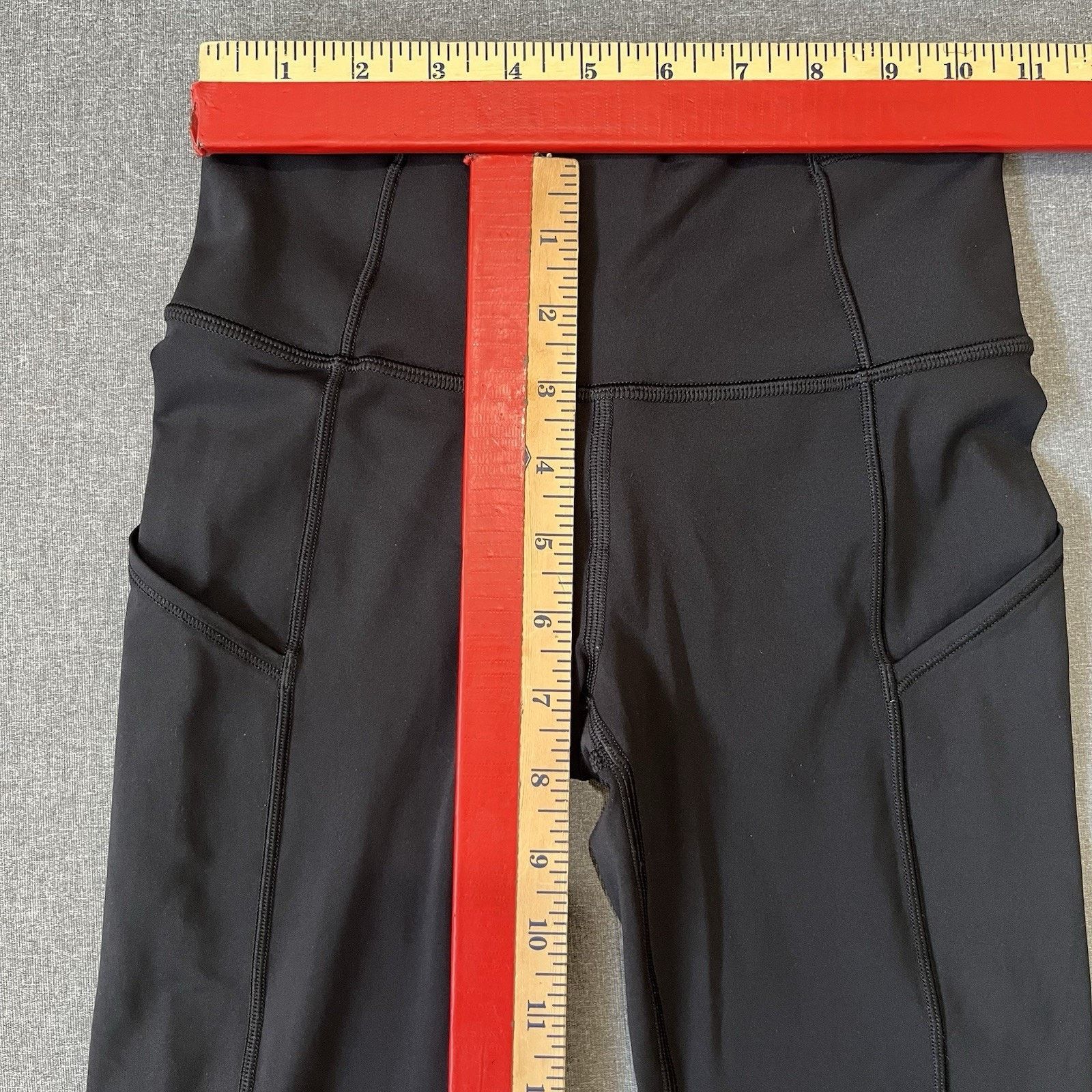 Lululemon Lululemon Fast Free Crop II *Nulux" Athletic Cropped sz 2 Size 26" / US 2 / IT 38 - 4 Thumbnail