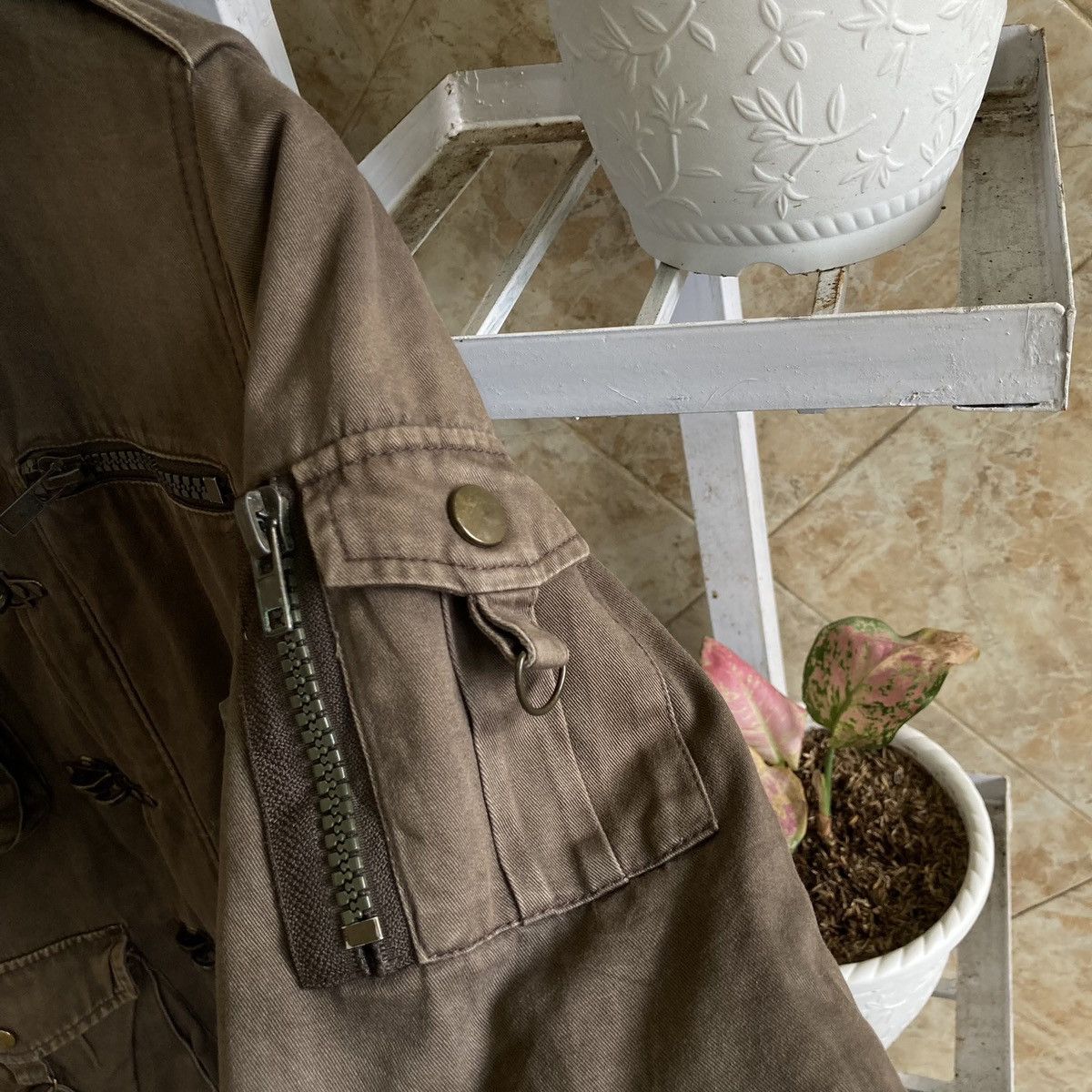 Le Grande Bleu (L.G.B.) ROTE ROSE - Bondage Bono Fur Apocalypse Cargo Faded Jacket Size US L / EU 52-54 / 3 - 8 Thumbnail