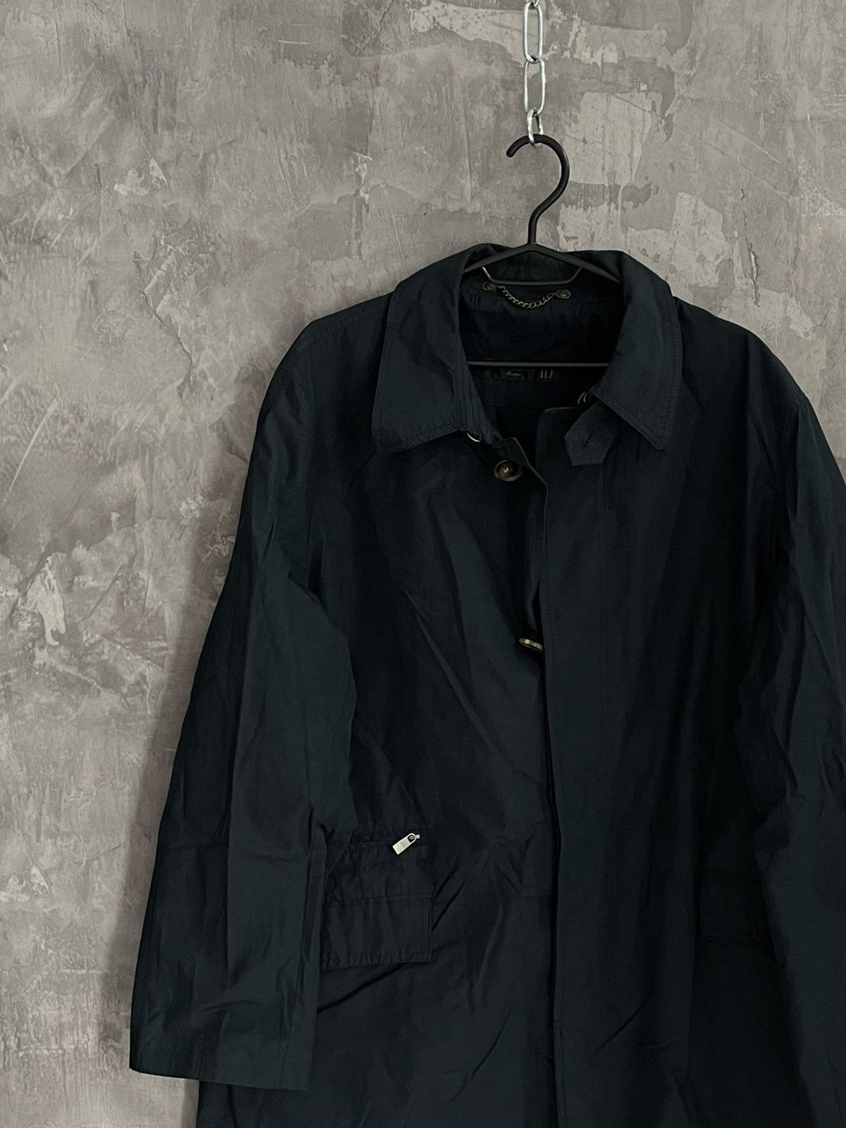 Corneliani VINTAGE CORNELIANI NAVY JACKET Size US L / EU 52-54 / 3 - 3 Thumbnail