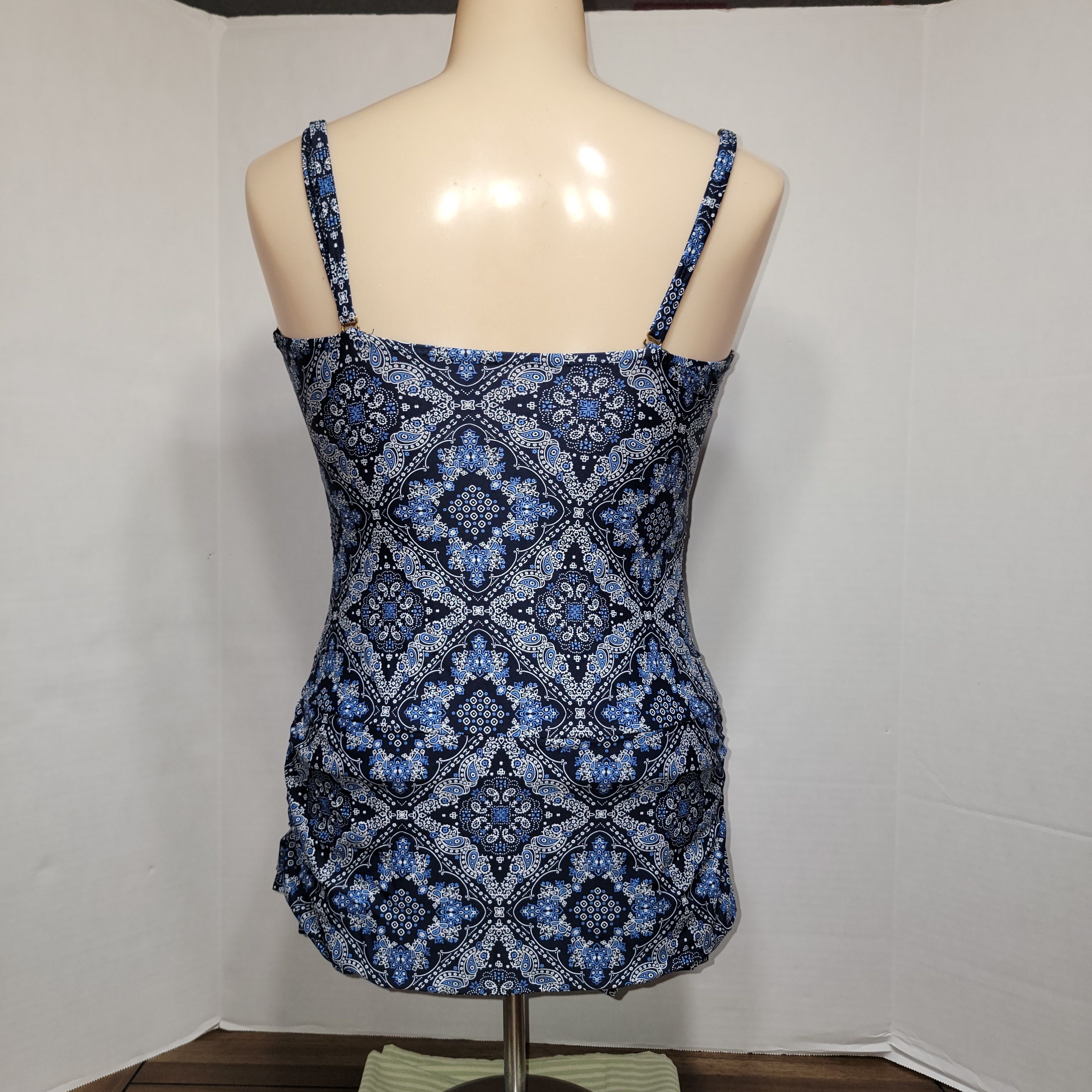 Other Shore Shapes 1 Pc Swimwear w/ Padded Bra - Size 8 Size M / US 6-8 / IT 42-44 - 4 Thumbnail