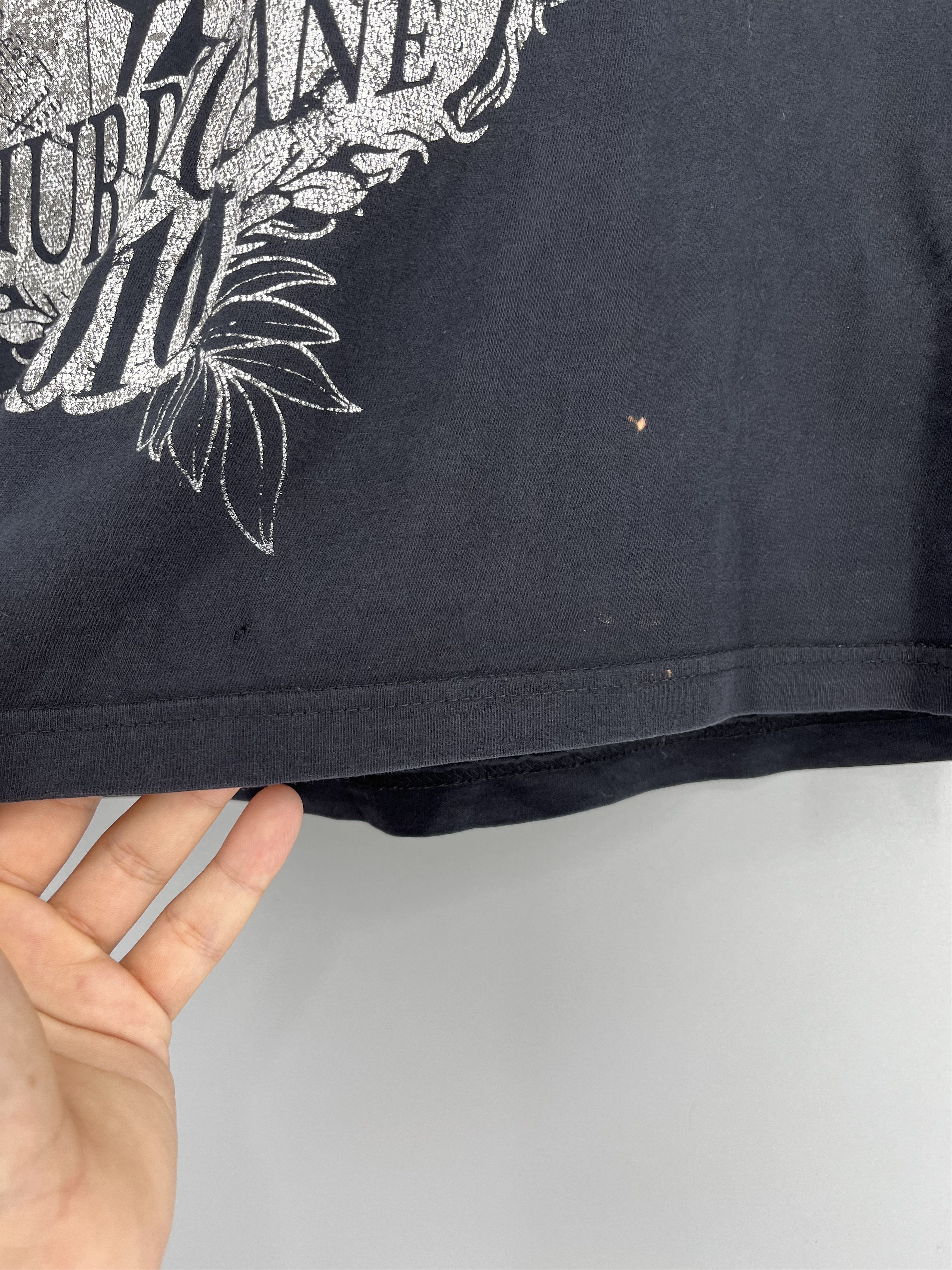Band Tees Vintage Y2K Hurricane Over Yhe Edge Band Tees Size US L / EU 52-54 / 3 - 7 Thumbnail