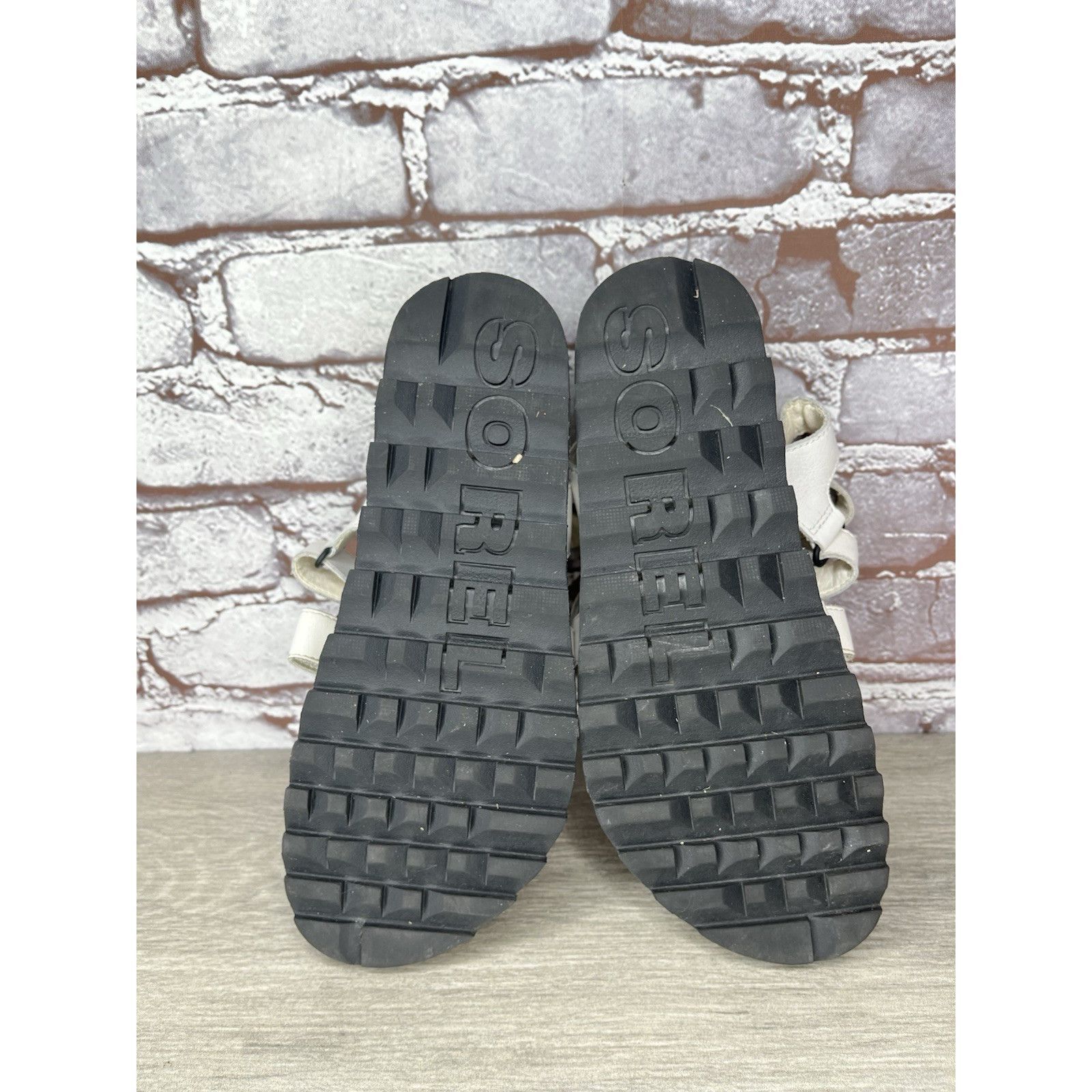SOREL Sorel Roaming White Leather Multi Strap Platform Sandals Wom Size US 7.5 / IT 37.5 - 9 Thumbnail