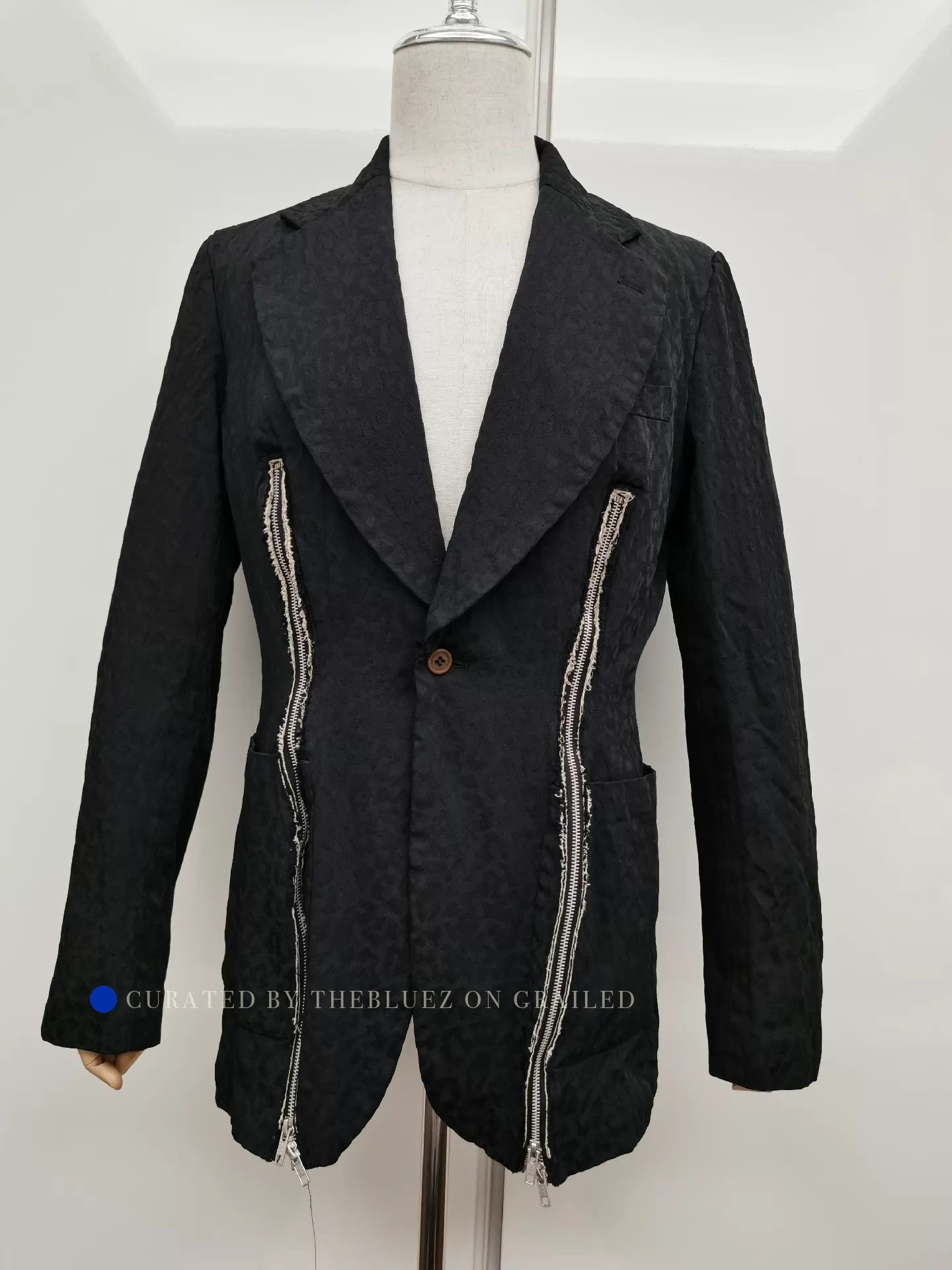 Comme des Garcons Textured Black Cinched Blazer Size M Size US M / EU 48-50 / 2 - 1 Thumbnail