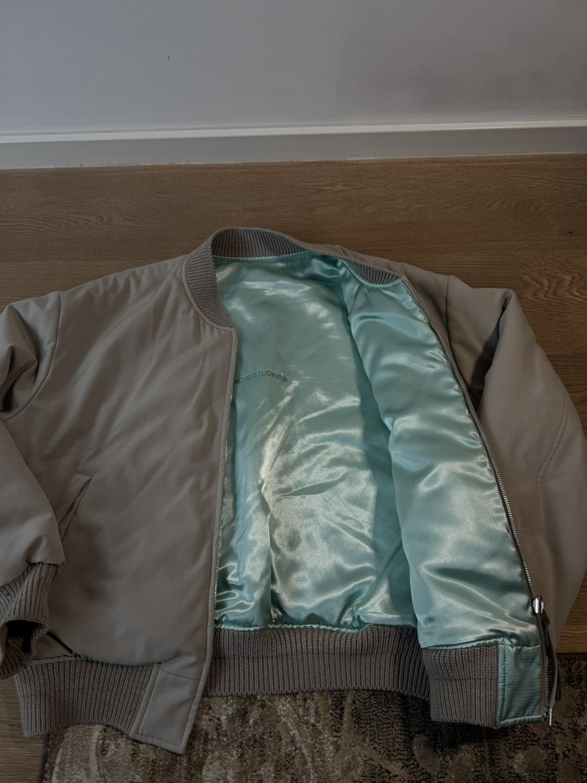 Acne Studios Acne Studios Reversible Bomber Jacket Size US L / EU 52-54 / 3 - 3 Thumbnail