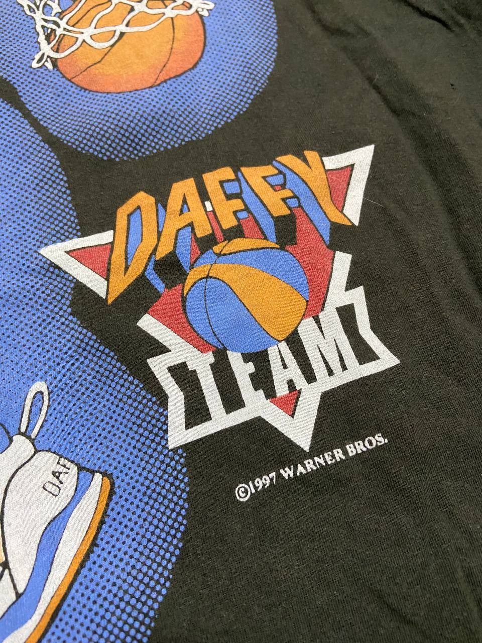 Vintage Vintage Looney Tunes Daffy Team 1997 distressed tee Size US XL / EU 56 / 4 - 4 Thumbnail