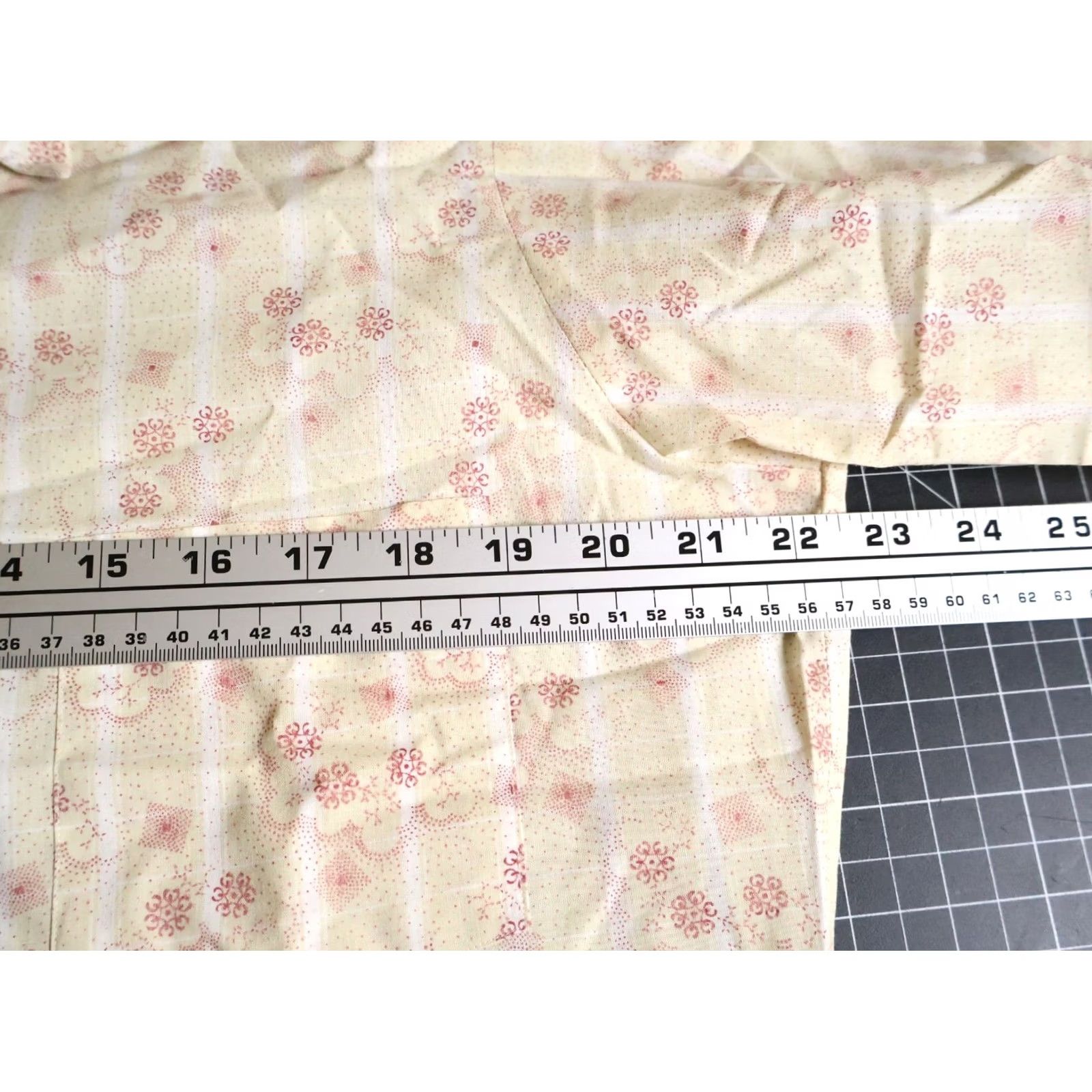 Sears Sears Shirt Geometric 70s / Vintage Medium Large Pale Yellow Red Big Collar Mens Long Sleeve Button-Up Spread Collar VTG Size US M / EU 48-50 / 2 - 6 Thumbnail