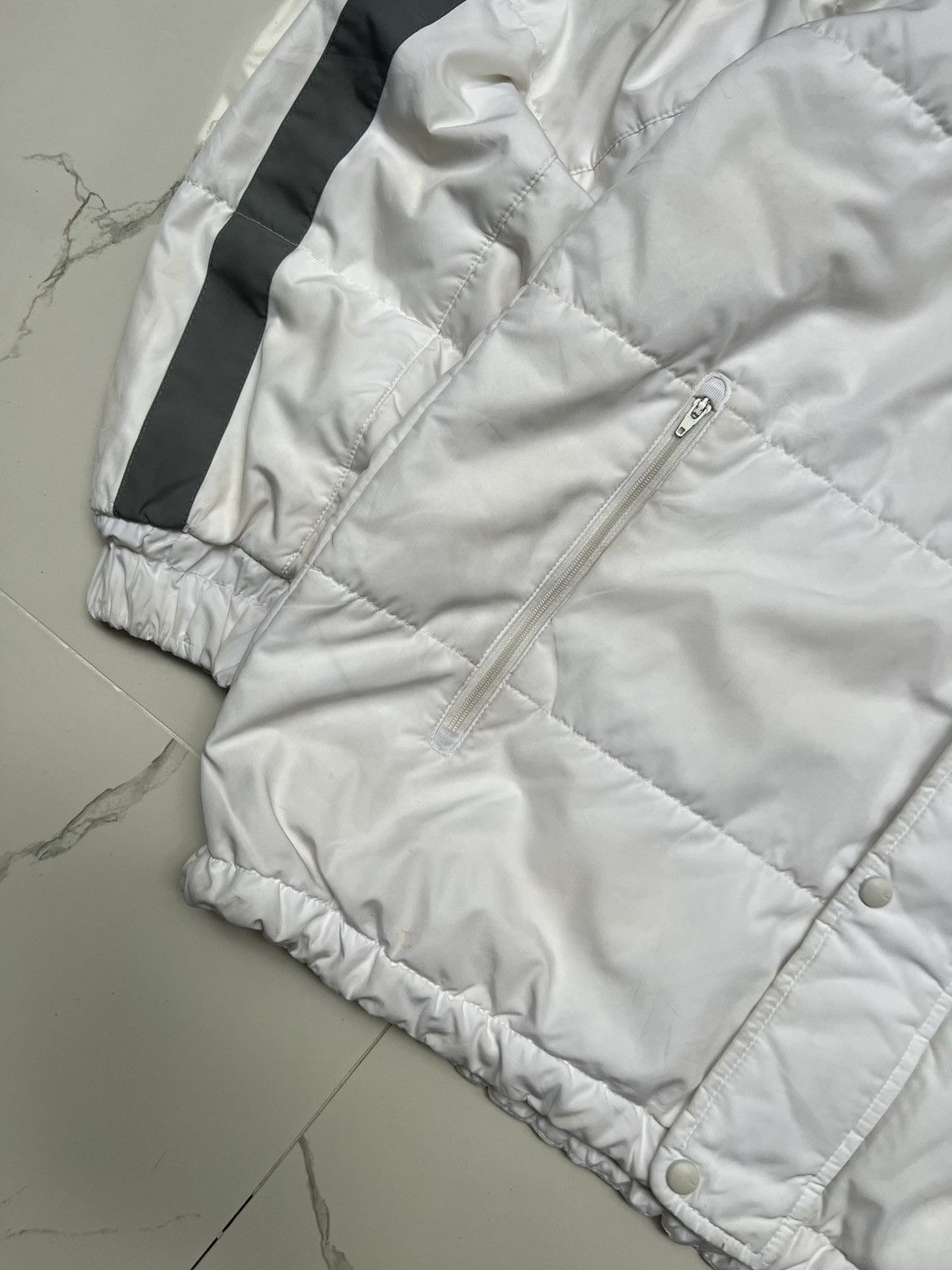 Nike 00's NIKE RETRO DOWN PUFFER RARE SWOOSH LOGO JACKET Y2K Size US L / EU 52-54 / 3 - 4 Thumbnail