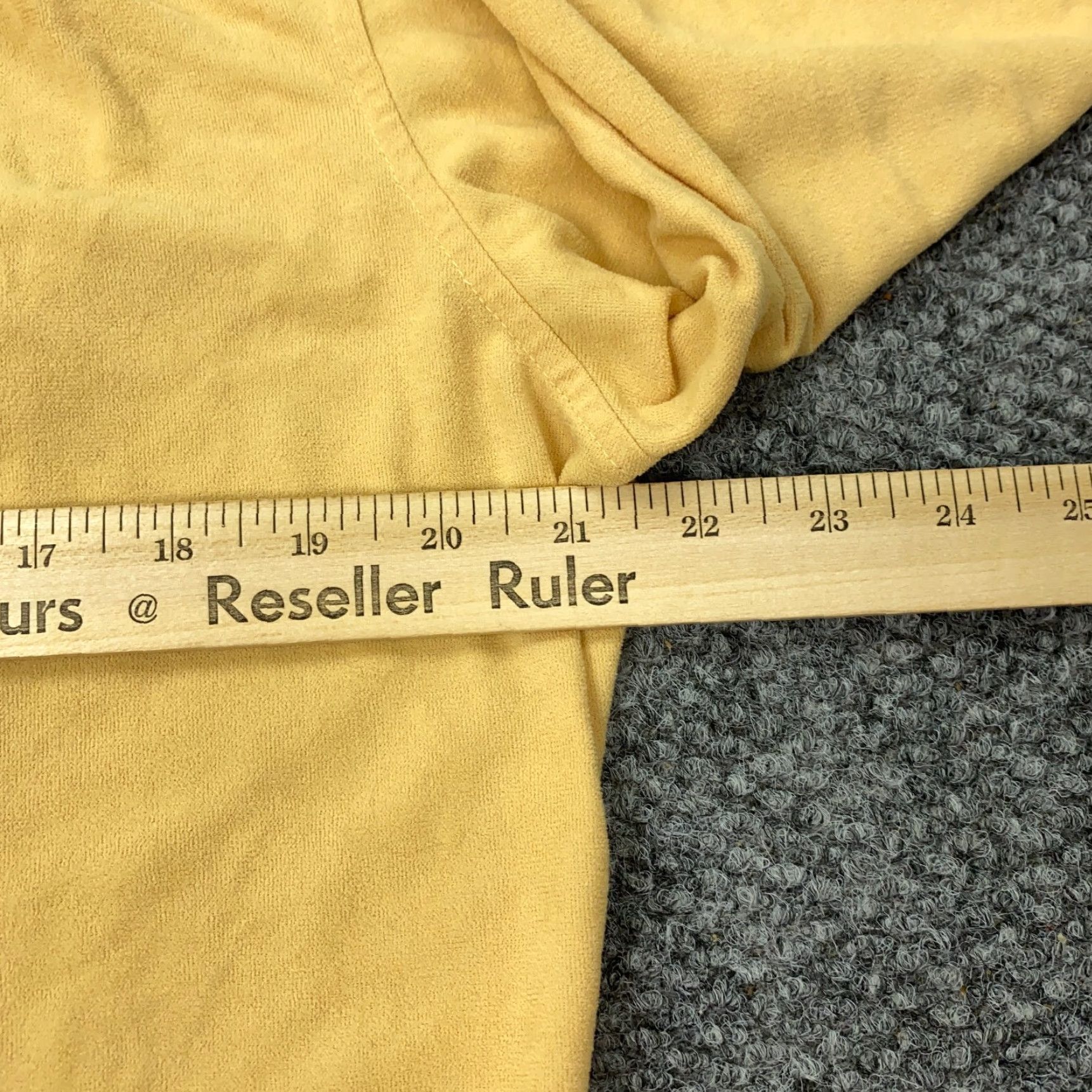 Sears VINTAGE Fieldmaster Sears Shirt Mens Large Pale Yellow 70s Button-Up Long Sleeve Collared Solid Workwear Casual Travel Jeans Shirts? Size US L / EU 52-54 / 3 - 8 Thumbnail