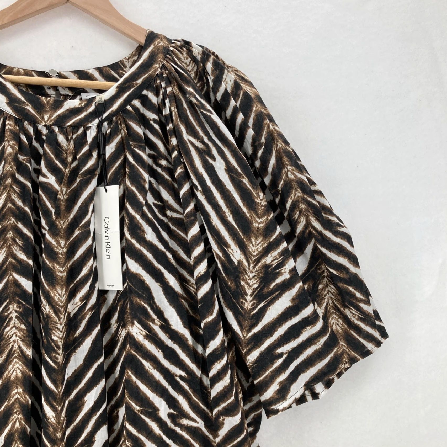 Calvin Klein Calvin Klein Blouse Womens 2X Brown Zebra Print Cotton Peasant Boho Career Work Shirt Womens 2X Brown Zebra Print Cotton Peasant Boho Career Work Size XXL / US 16-18 / IT 52-54 - 2 Thumbnail