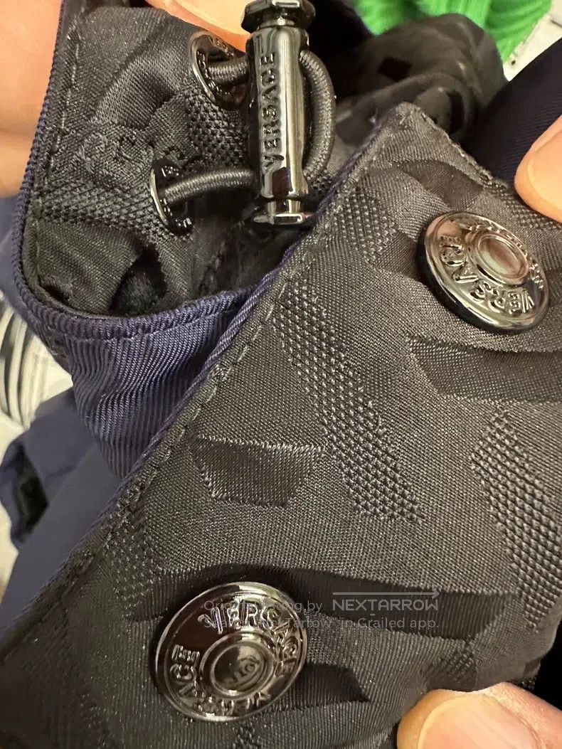 Versace Versace Vests are worn on both sides Size US XL / EU 56 / 4 - 6 Thumbnail