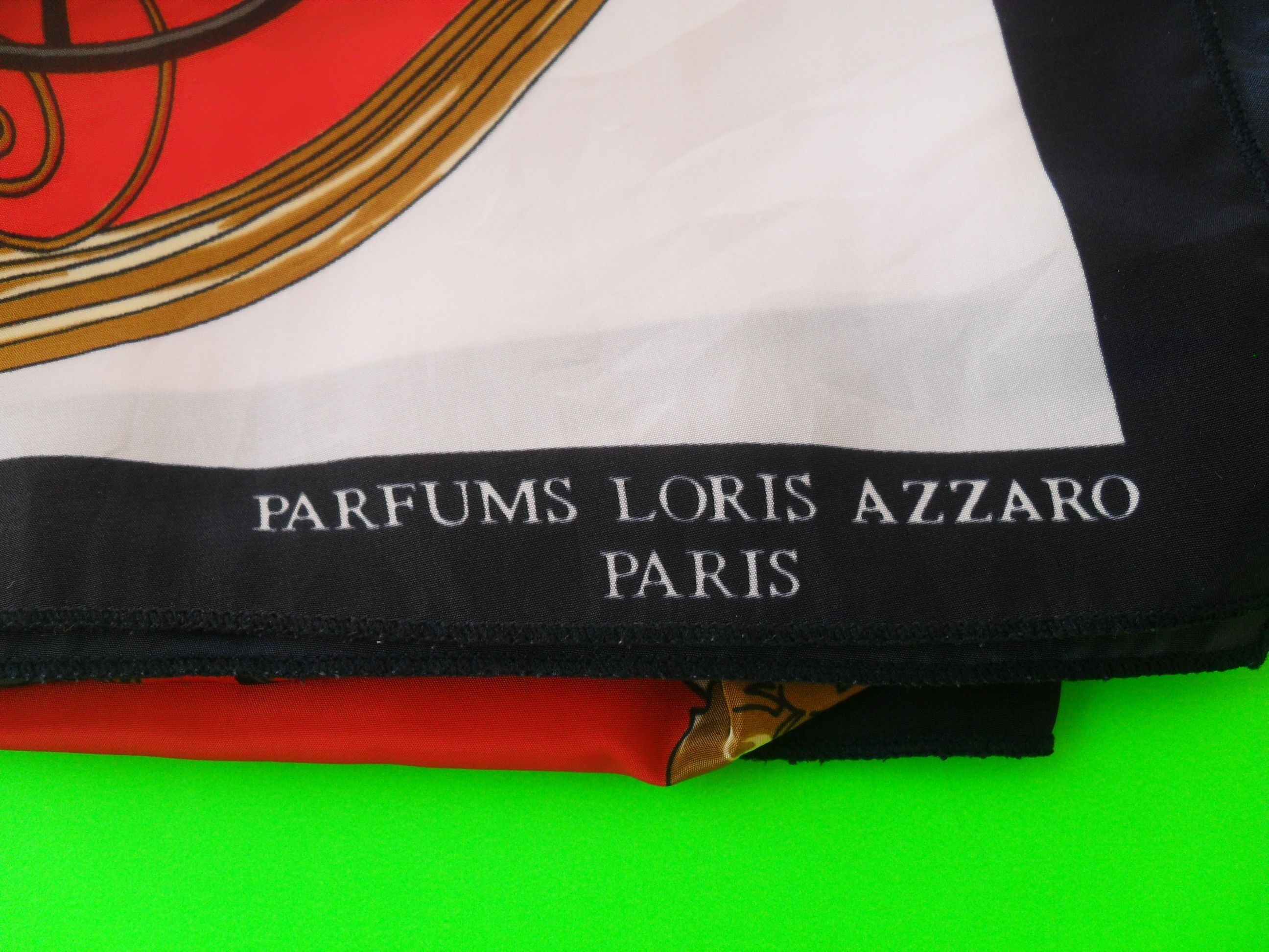 Other Azzaro square travel scarf on the theme of a carriage. Size ONE SIZE - 7 Thumbnail