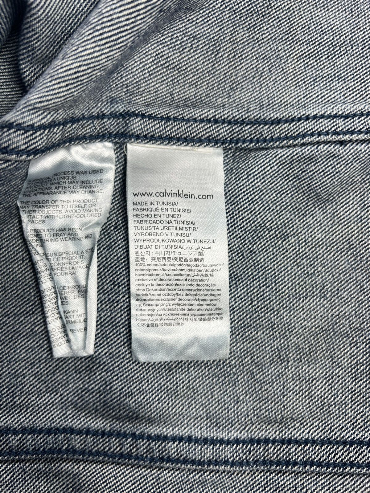 Calvin Klein Calvin Klein Jeans Paint Splatter Denim Jacket (Medium) New Size US M / EU 48-50 / 2 - 6 Thumbnail