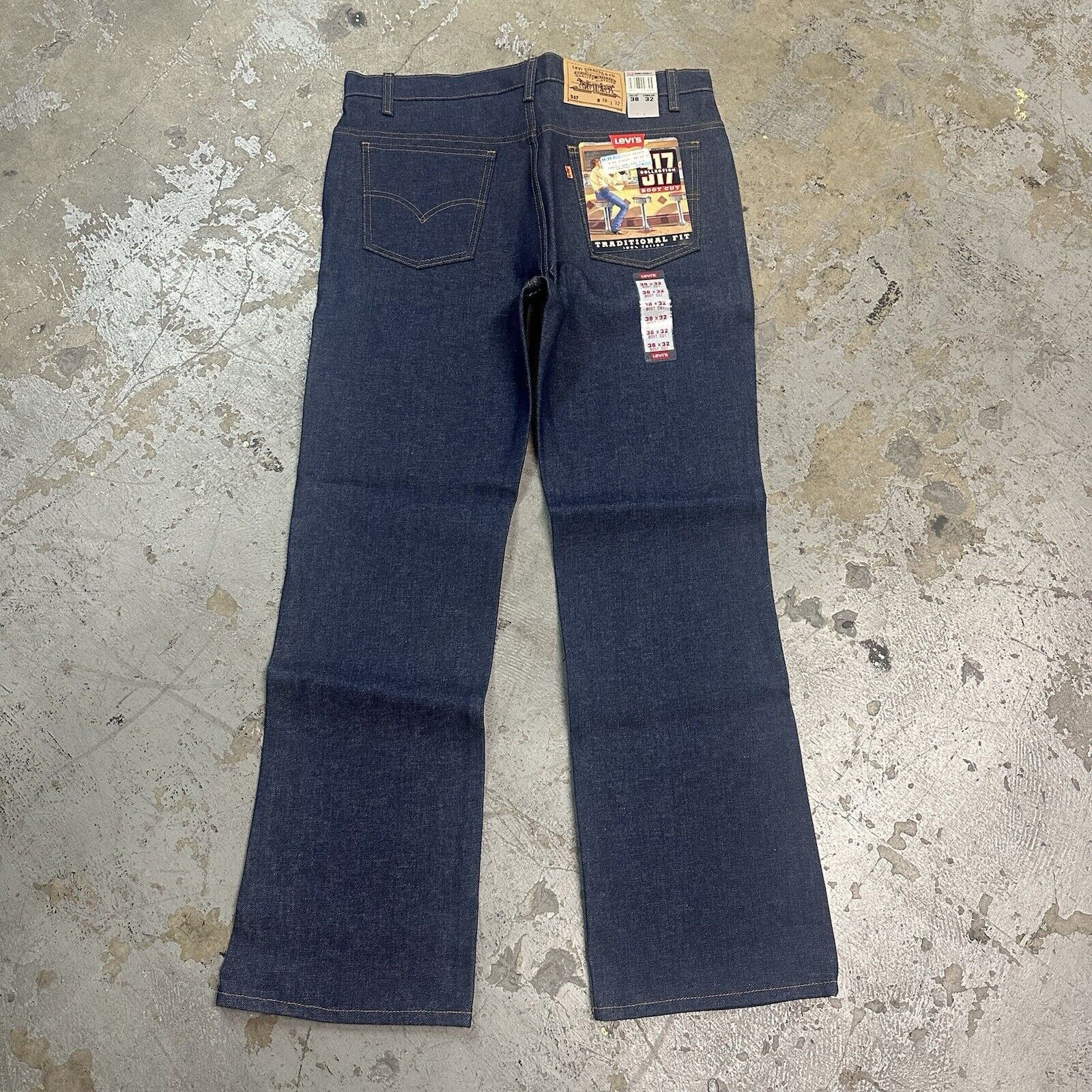Levi's × Vintage NWT Vintage 90s Levi’s 517 Bootcut Dark Wash Denim Jeans Size US 38 / EU 54 - 1 Thumbnail