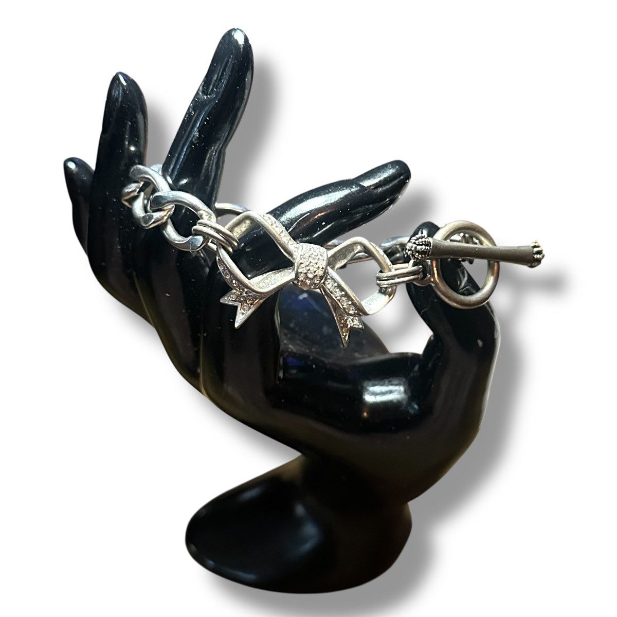 Juicy Couture Vintage Juicy Couture silver tone pave bow bracelet Size ONE SIZE - 2 Thumbnail