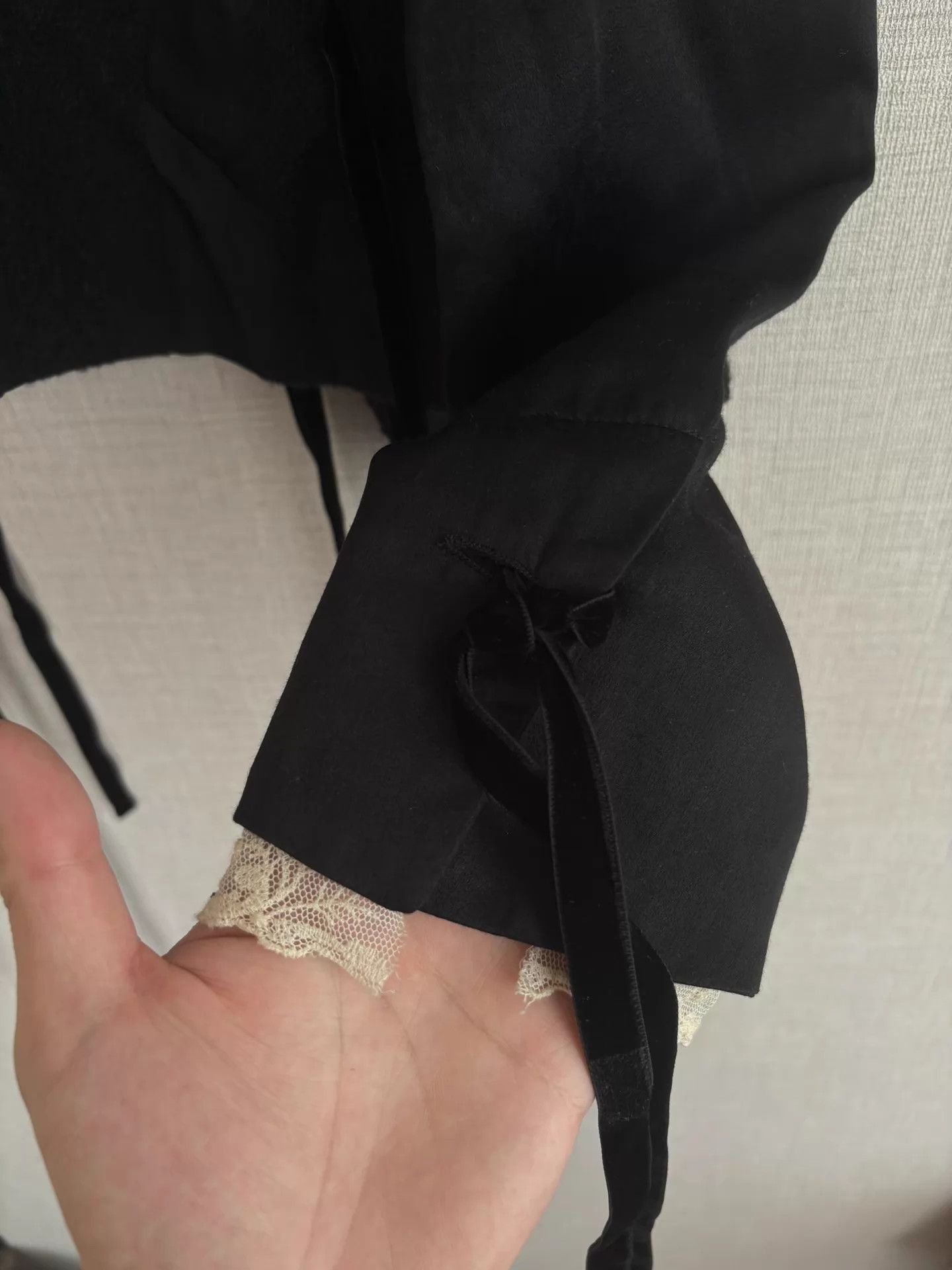 Ann Demeulemeester Ann Demeulemeester Blk Short Blazer 36 Lace Cuffs Size XS / US 0-2 / IT 36-38 - 9 Thumbnail