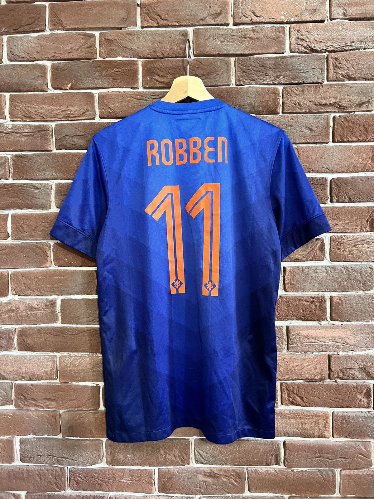 Nike Rare Nike Netherlands #11 Robben Y2K S Jersey Soccer Kit 00s Size US S / EU 44-46 / 1 - 2 Thumbnail
