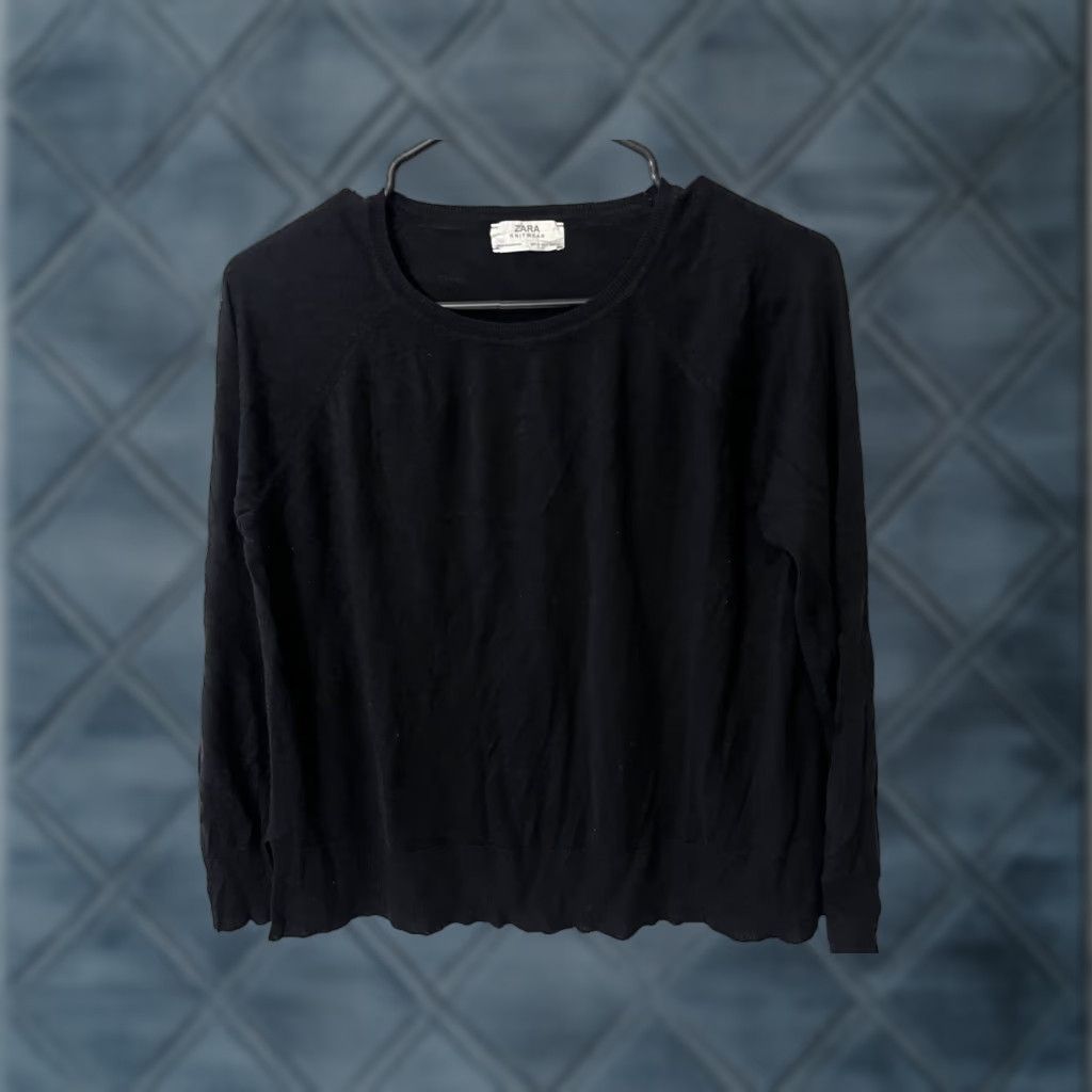 Zara VINTAGE? Wait—no, this is a Zara Solid Knit Blouse Black Women’s Small Long Sleeve Adult S (Size S) Black Knit Top Women's Shirt Size S / US 4 / IT 40 - 1 Thumbnail
