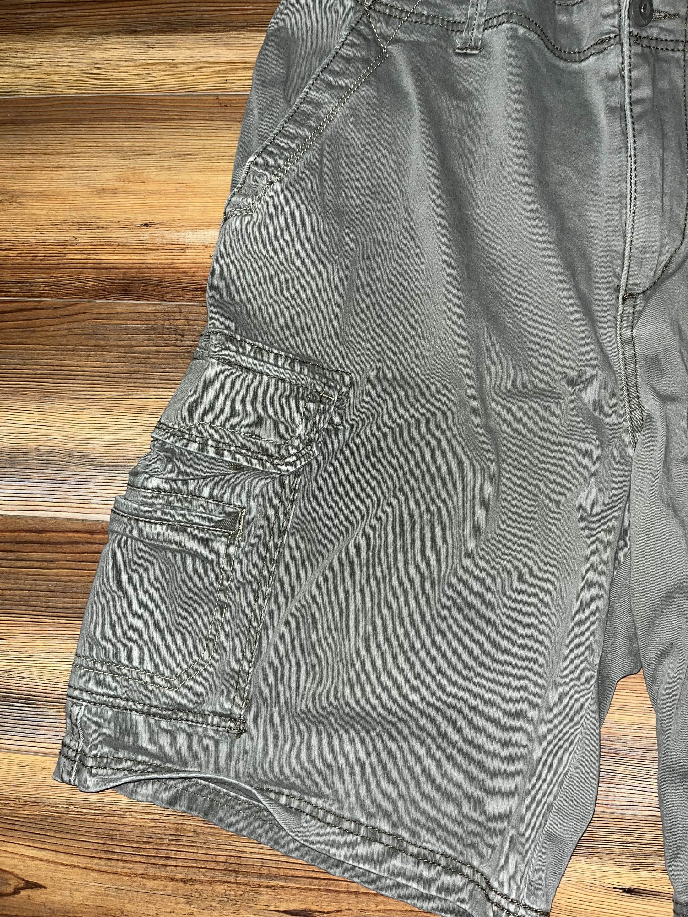 UNIONBAY × Vintage 2000’s Union Bay Baggy Gray Cargo Shorts Size US 40 / EU 56 - 4 Thumbnail