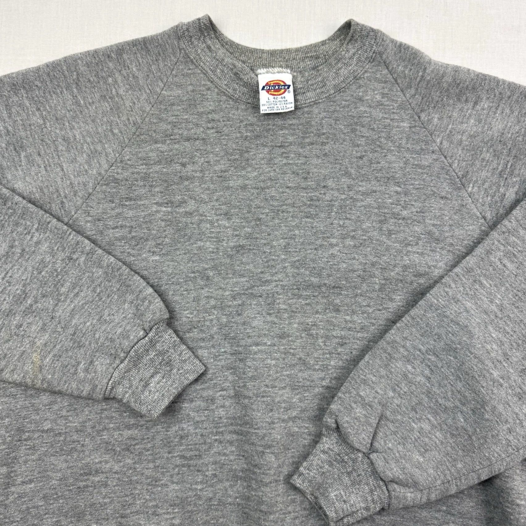 Dickies VINTAGE Dickies Sweatshirt Adult Large Gray USA 80s Raglan Size US L / EU 52-54 / 3 - 2 Thumbnail